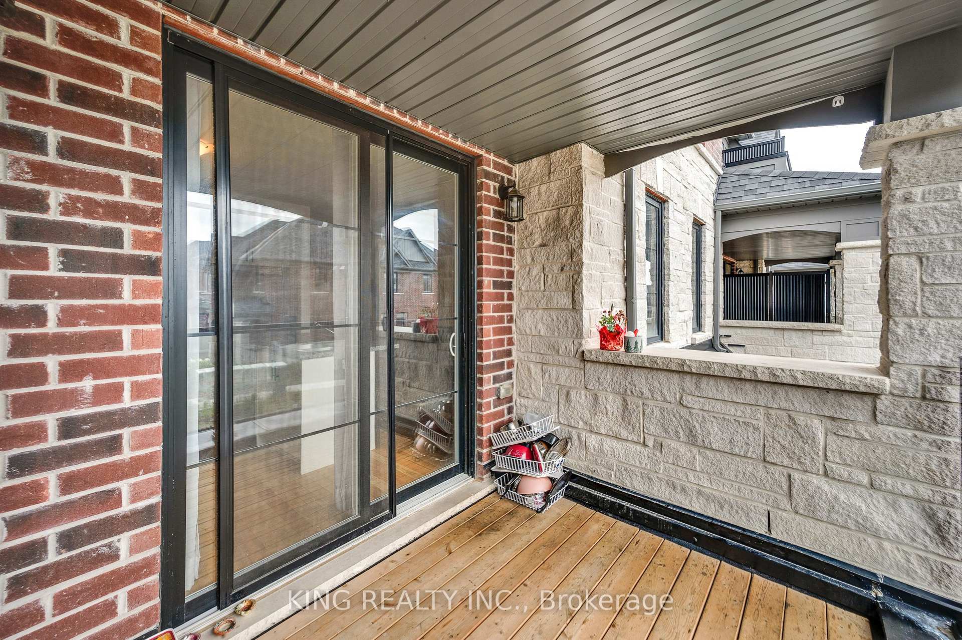 Photo 32 of 1443 National Common, Burlington, Tyandaga — HOMEH
