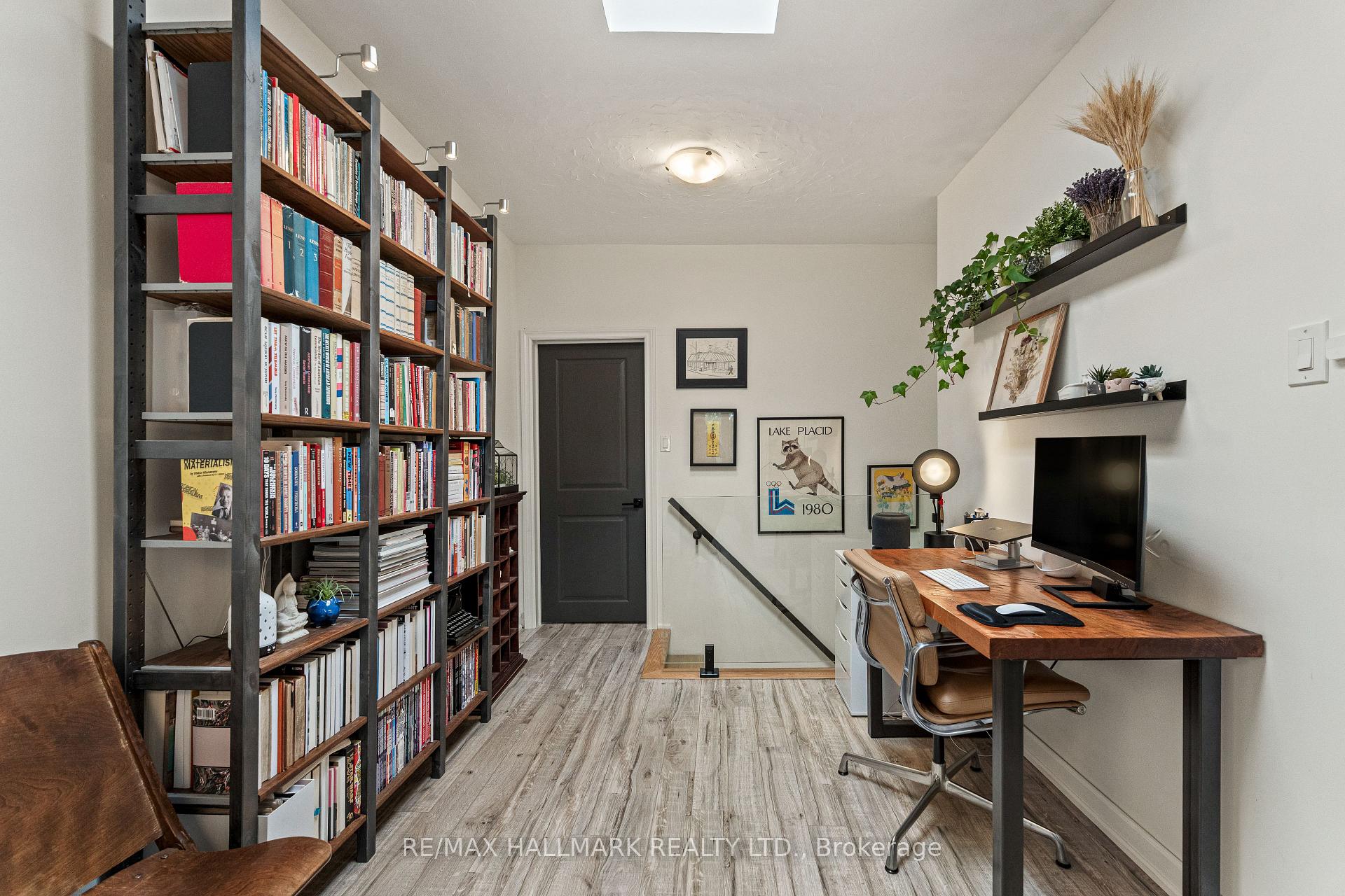 Photo 19 of 324 Kenilworth Avenue, Toronto, The Beaches — HOMEH