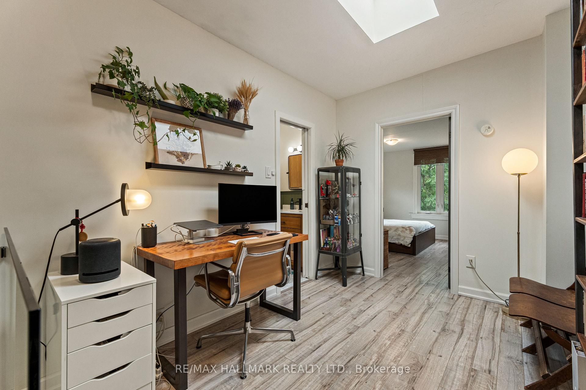 Photo 20 of 324 Kenilworth Avenue, Toronto, The Beaches — HOMEH