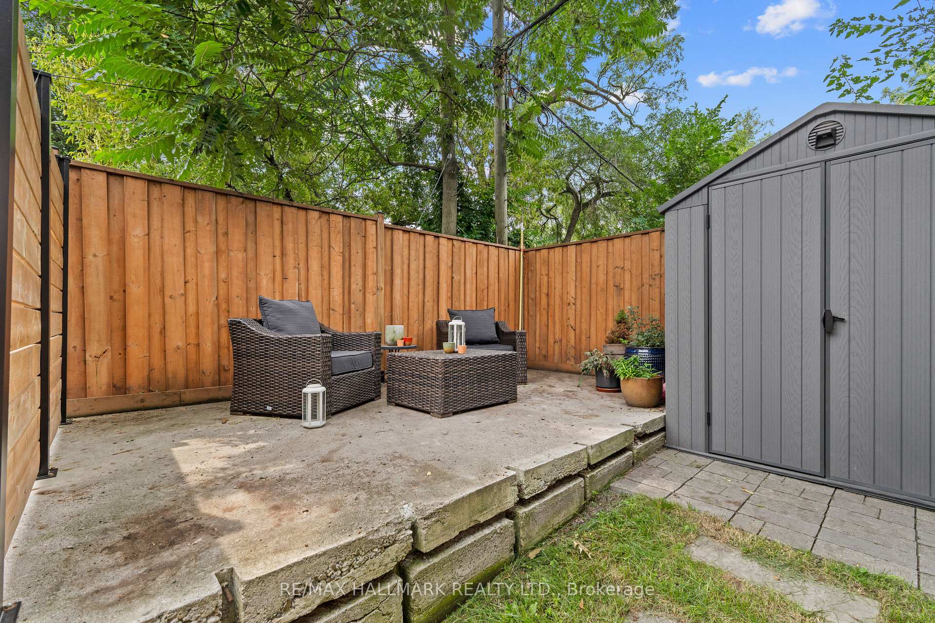 Photo 43 of 324 Kenilworth Avenue, Toronto, The Beaches — HOMEH