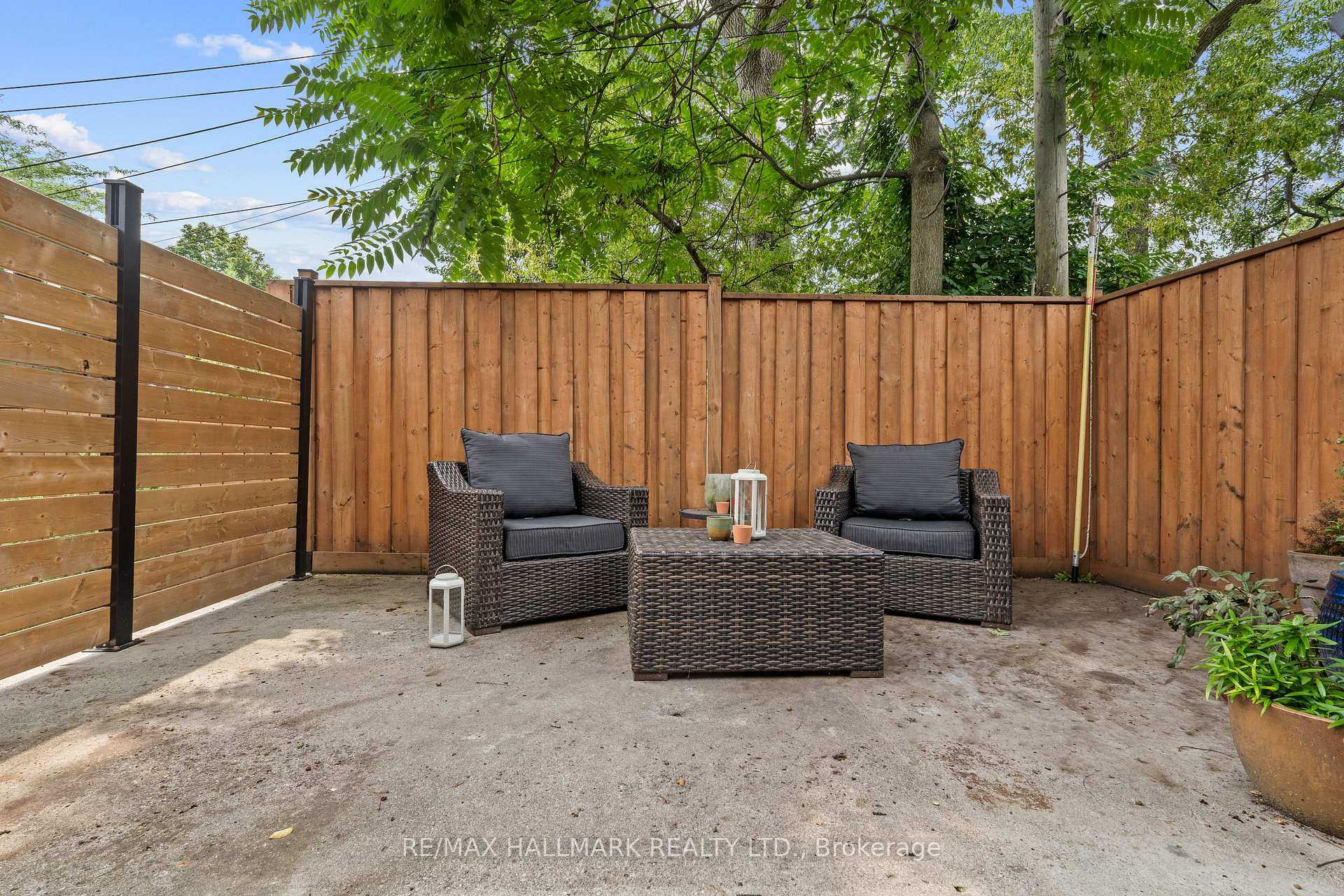 Photo 44 of 324 Kenilworth Avenue, Toronto, The Beaches — HOMEH