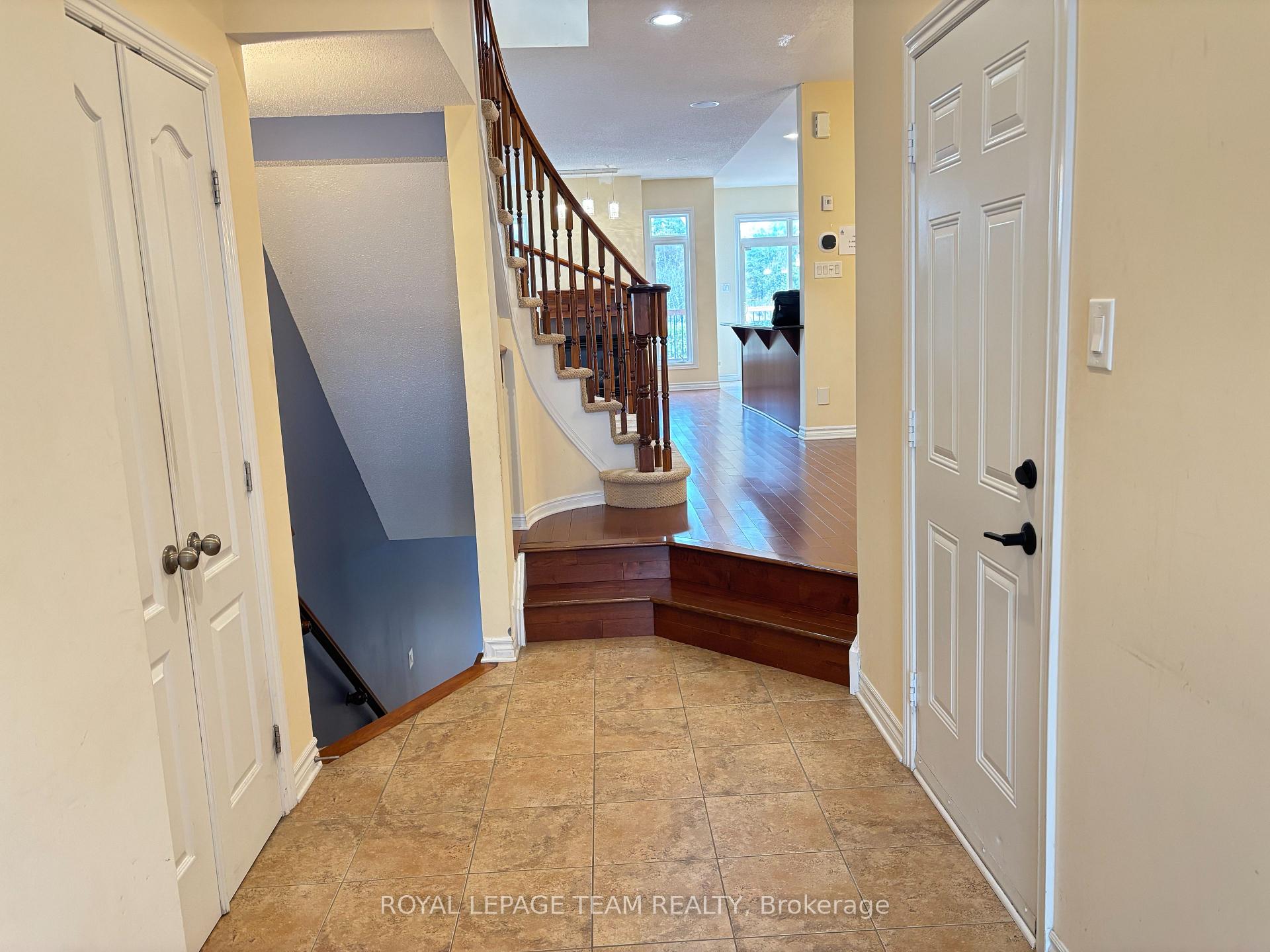 Photo 3 of 449 Foxhall Way, Ottawa, Kanata - Bridlewood — HOMEH