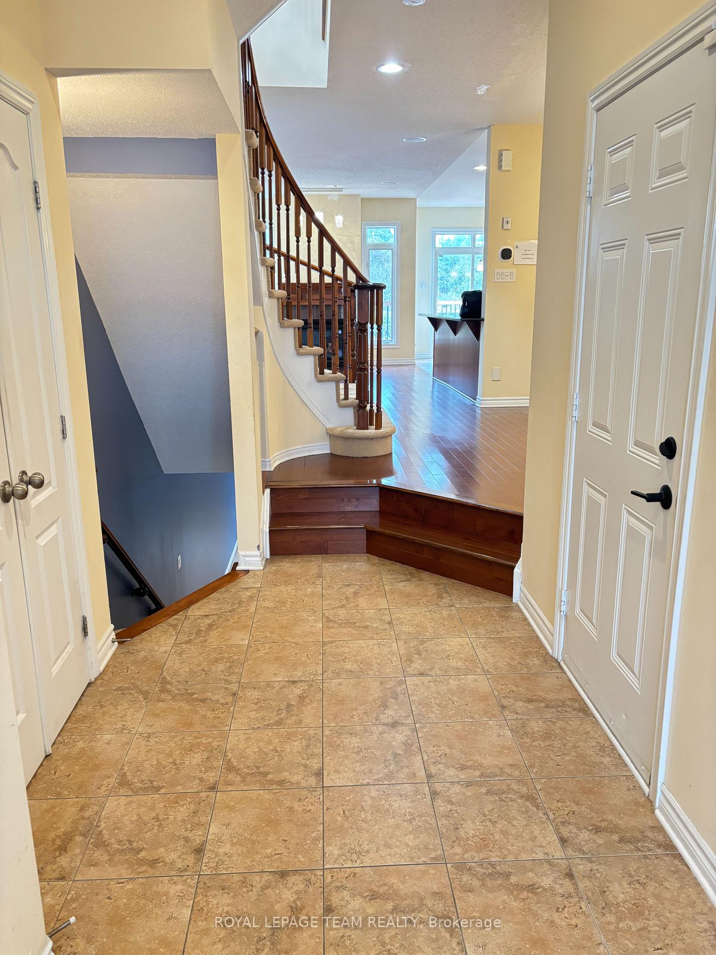 Photo 4 of 449 Foxhall Way, Ottawa, Kanata - Bridlewood — HOMEH