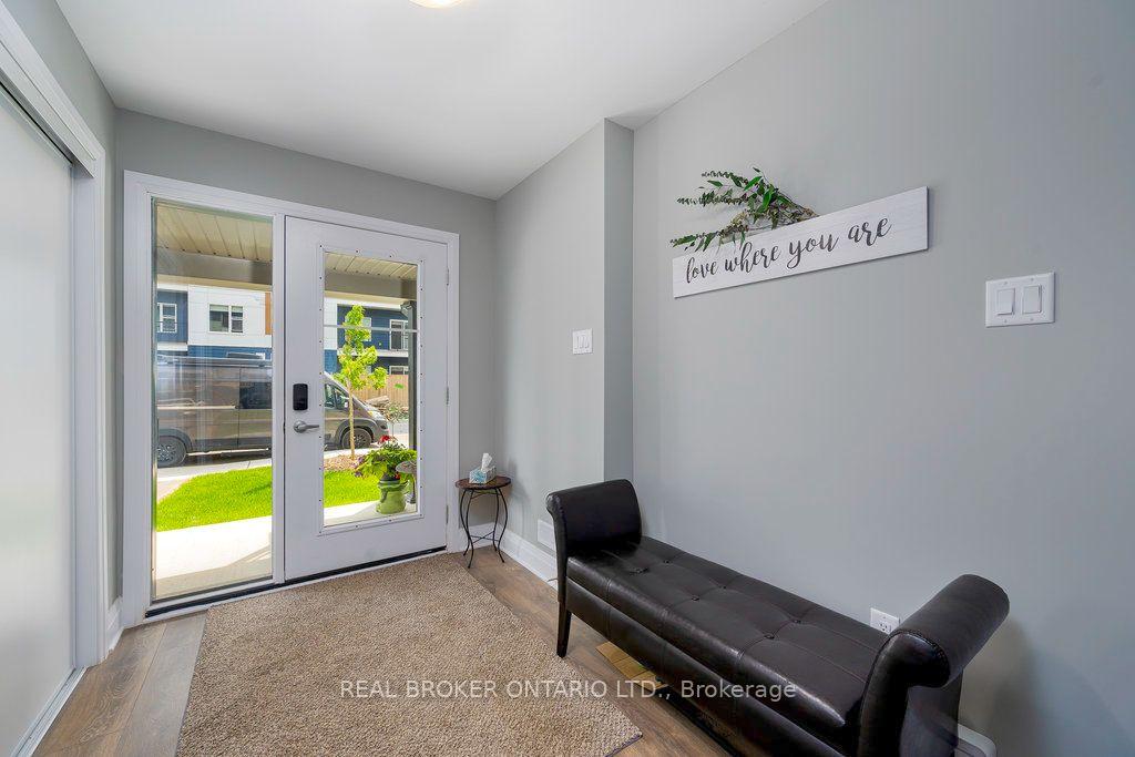 Photo 3 of 919 Dignity Place, Ottawa, Avalon West — HOMEH