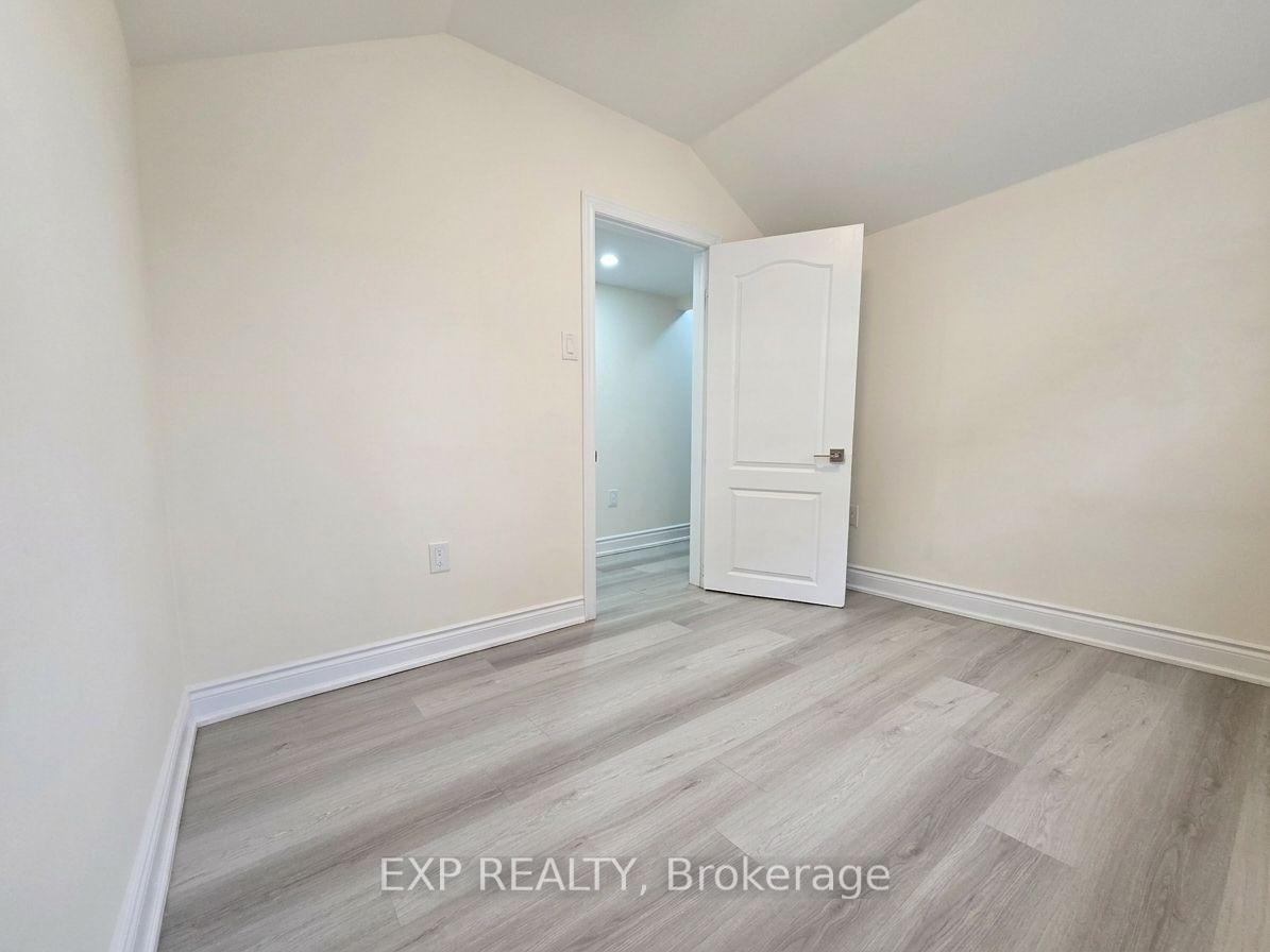 Photo 3 of Unit 2, 69 Vine Street, St. Catharines, E. Chester — HOMEH