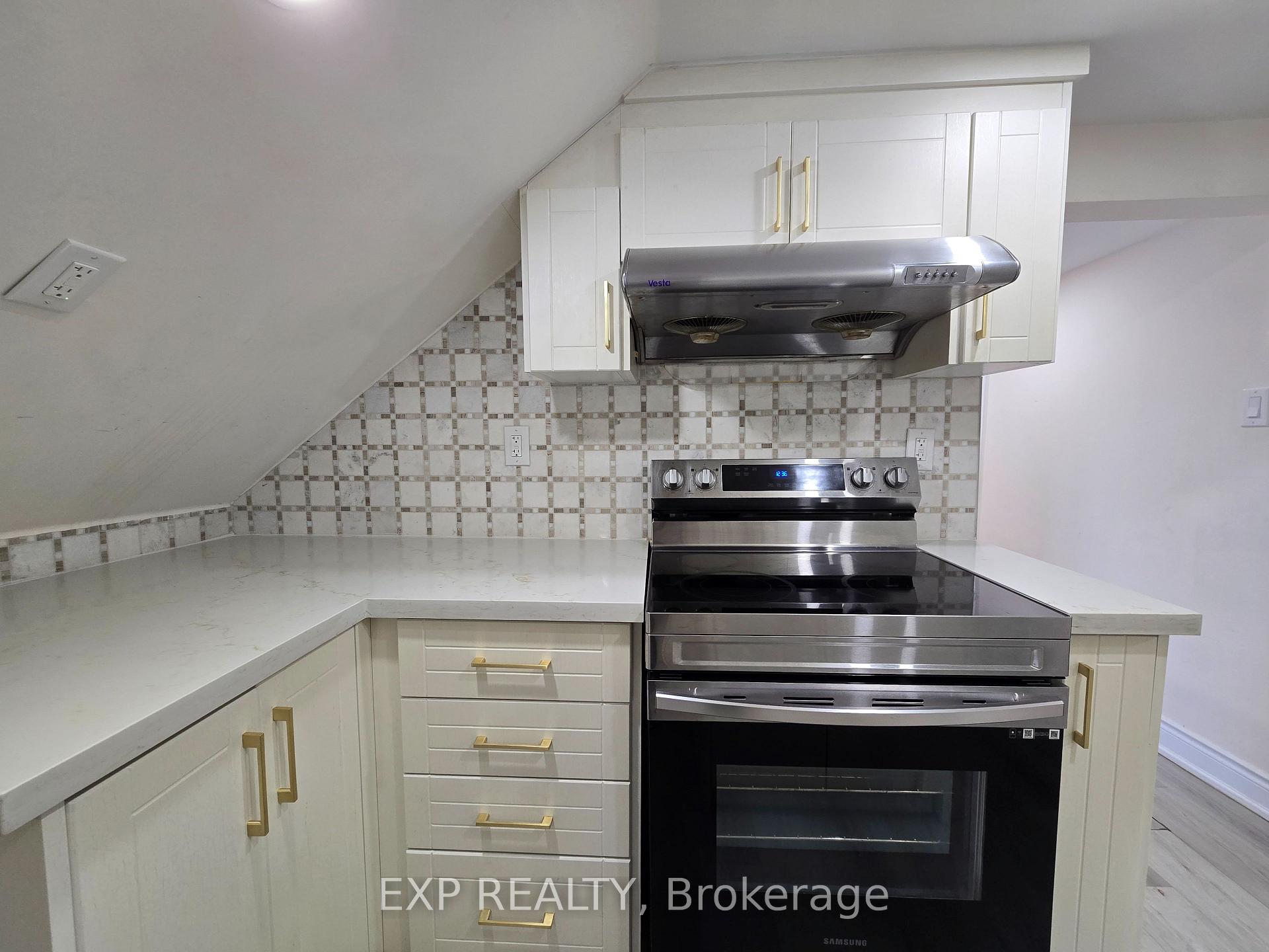 Photo 8 of Unit 2, 69 Vine Street, St. Catharines, E. Chester — HOMEH