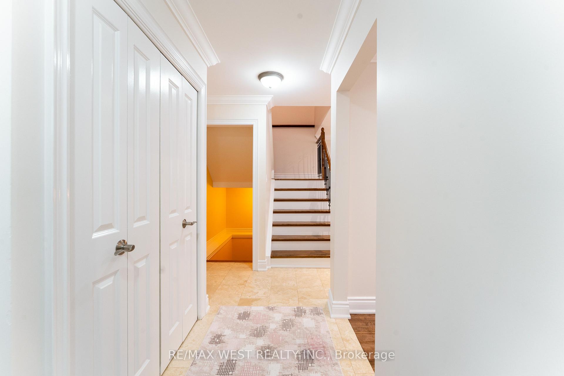 Photo 9 of 3098 Driftwood Drive, Burlington, Brant Hills — HOMEH