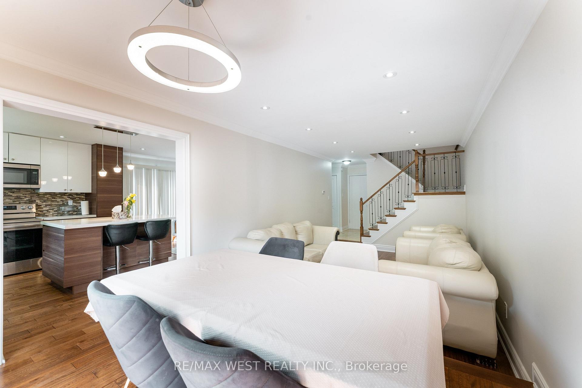 Photo 16 of 3098 Driftwood Drive, Burlington, Brant Hills — HOMEH
