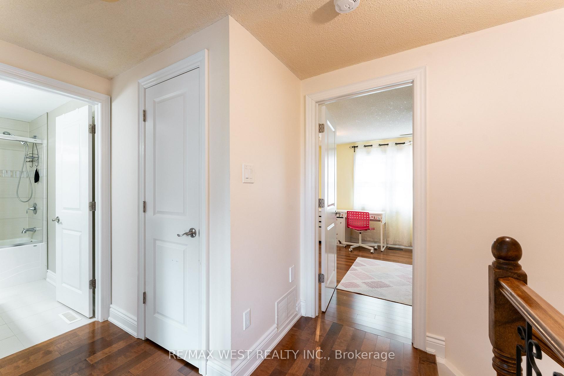 Photo 24 of 3098 Driftwood Drive, Burlington, Brant Hills — HOMEH