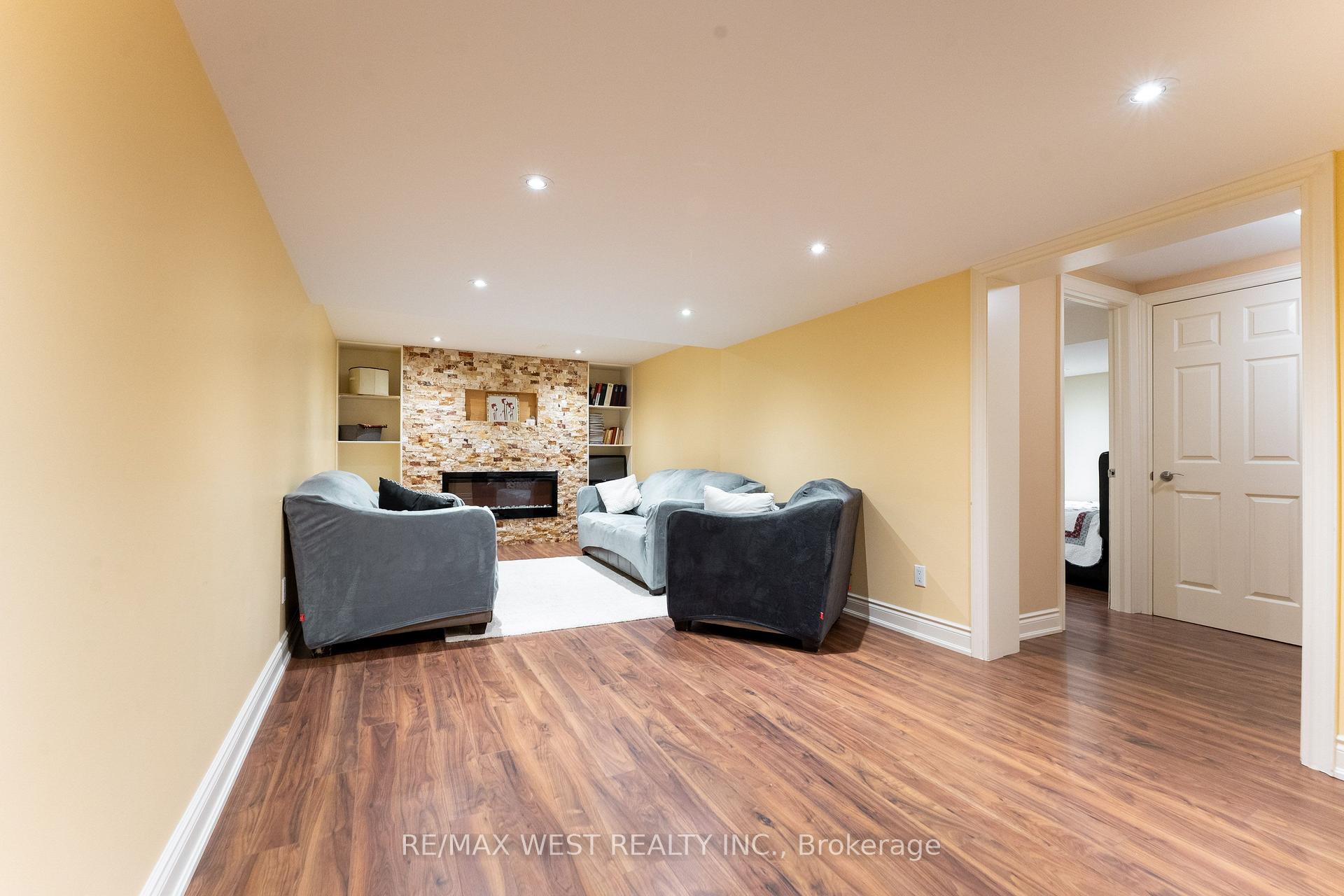 Photo 26 of 3098 Driftwood Drive, Burlington, Brant Hills — HOMEH