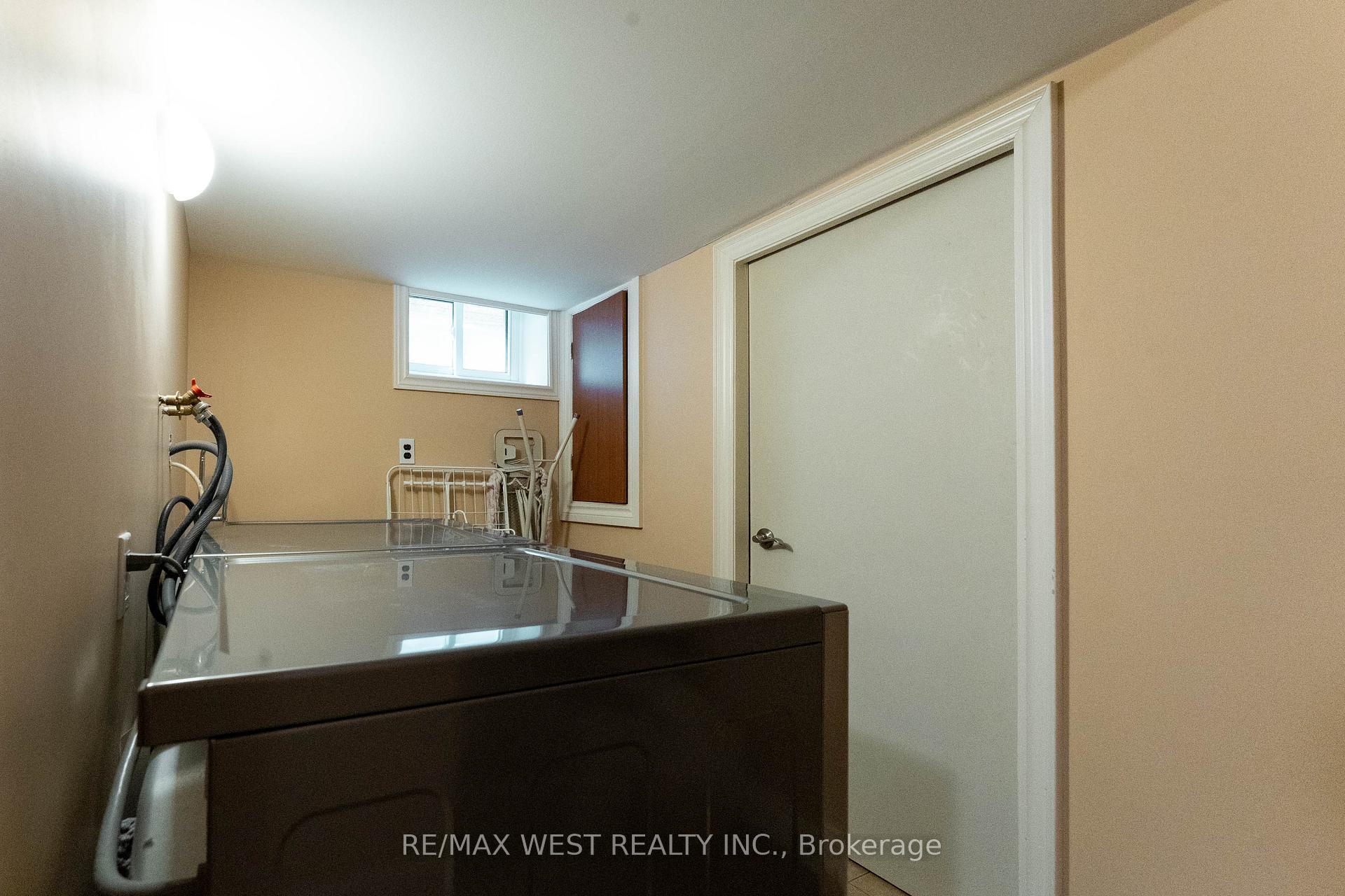 Photo 31 of 3098 Driftwood Drive, Burlington, Brant Hills — HOMEH