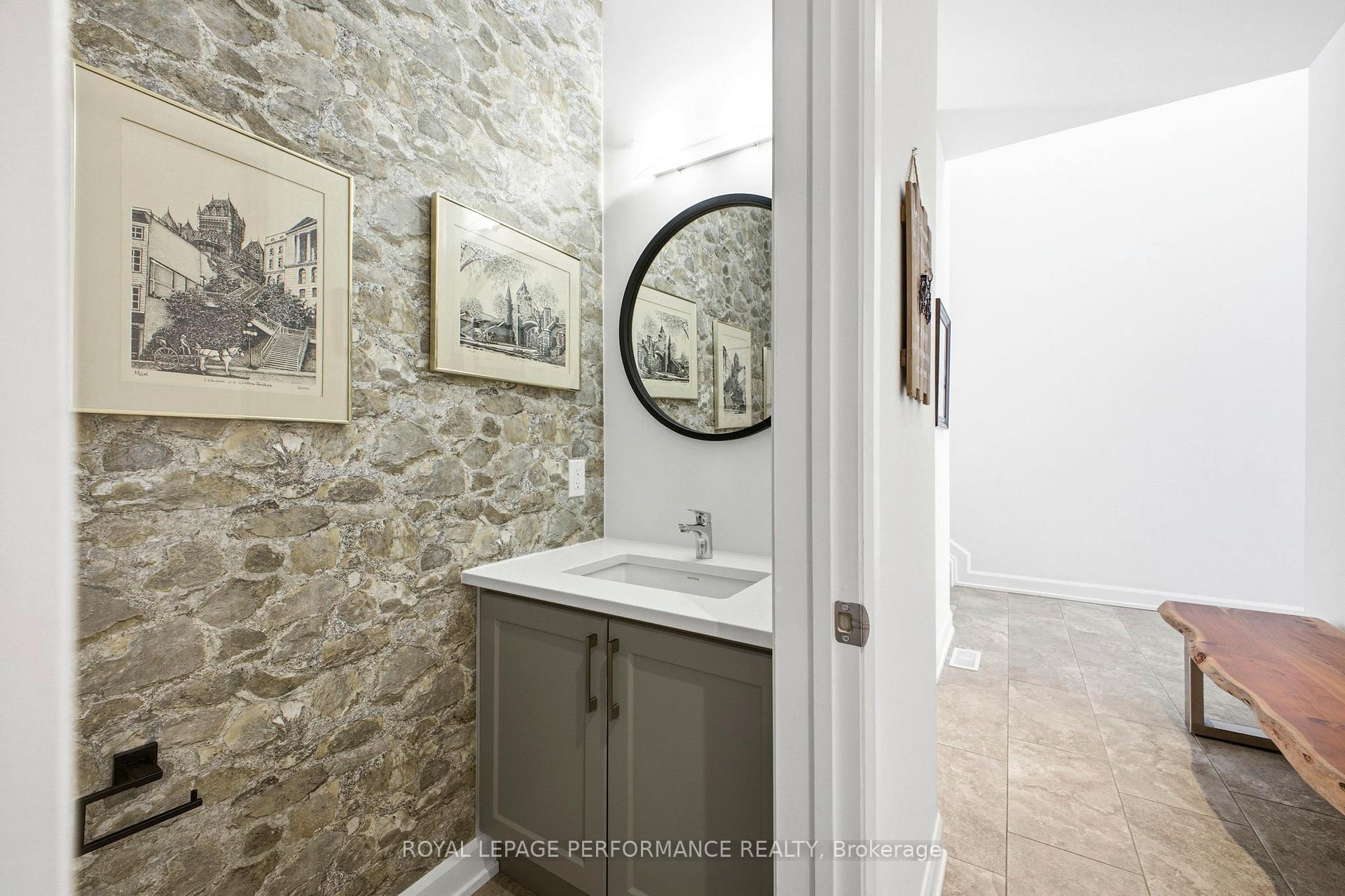 Photo 4 of 934 Chablis Crescent, Russell, Embrun — HOMEH