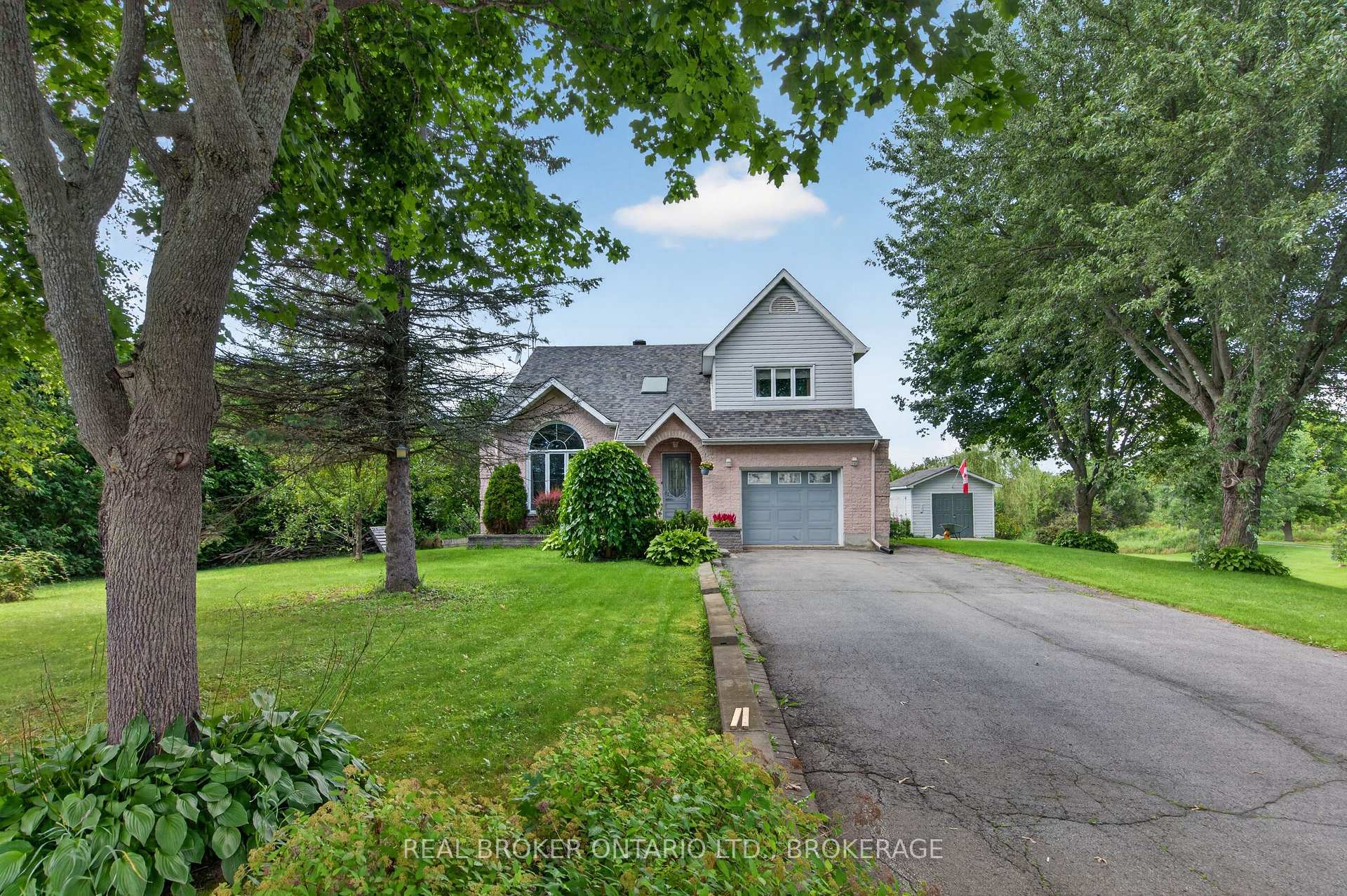 Photo 2 of 3901 County 45 Road, North Glengarry, North Glengarry (Kenyon) Twp — HOMEH
