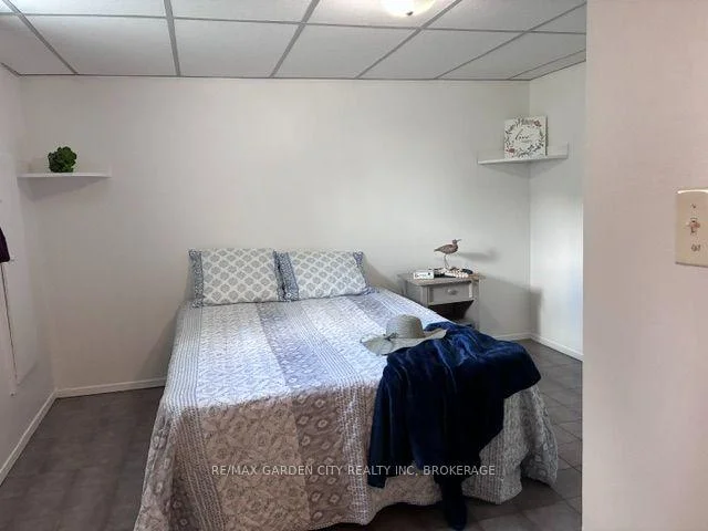 Photo 2 of Unit 5, 131 Lyons Avenue, Welland, Lincoln/Crowland — HOMEH