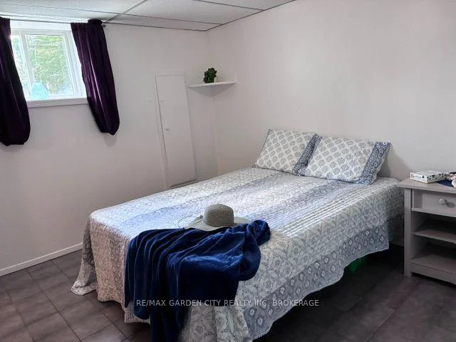 Photo 3 of Unit 5, 131 Lyons Avenue, Welland, Lincoln/Crowland — HOMEH