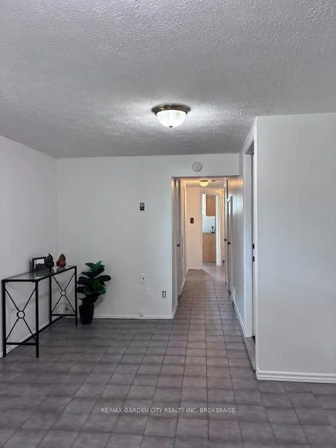 Photo 12 of Unit 5, 131 Lyons Avenue, Welland, Lincoln/Crowland — HOMEH