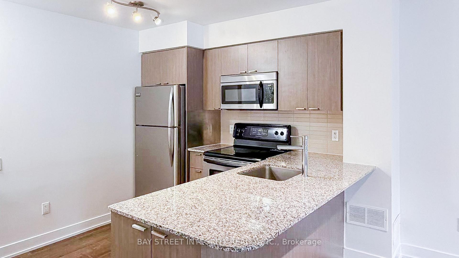 Photo 3 of Unit 402, 23 Sheppard Avenue E, North York, Willowdale East — HOMEH