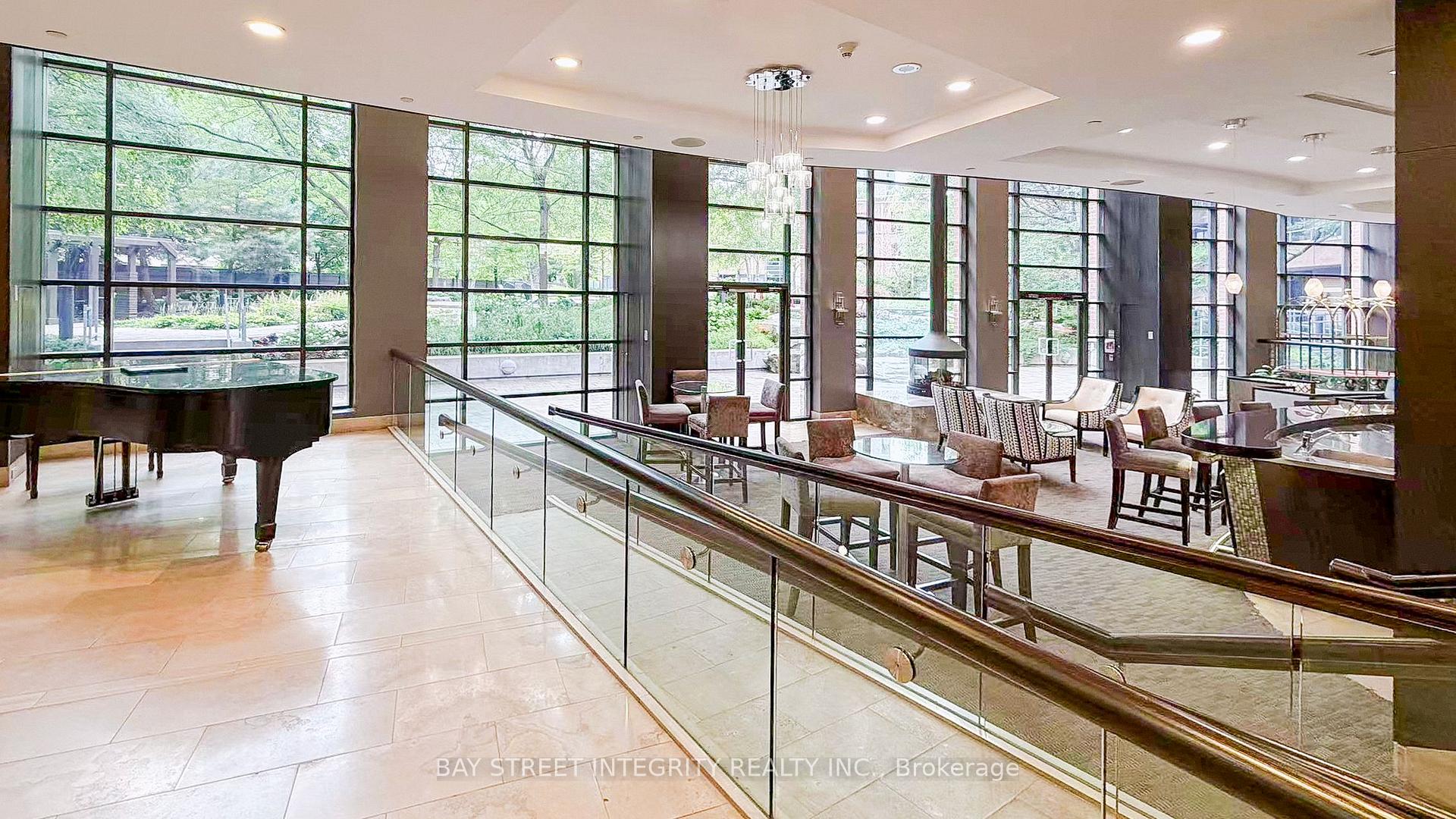 Photo 15 of Unit 402, 23 Sheppard Avenue E, North York, Willowdale East — HOMEH