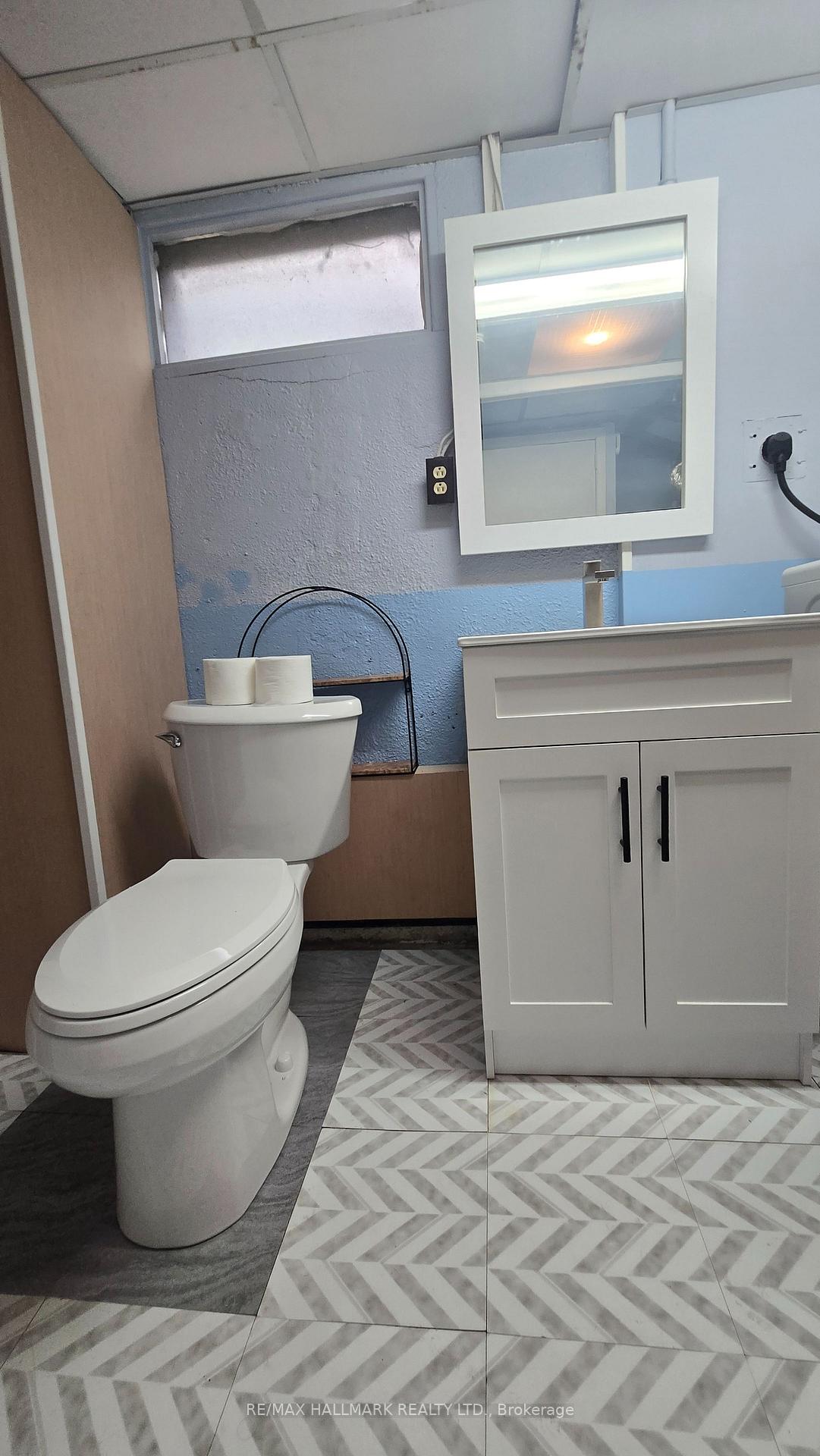 Photo 21 of Unit Lower Level, 106 Springdale Crescent, Oshawa, Donevan — HOMEH