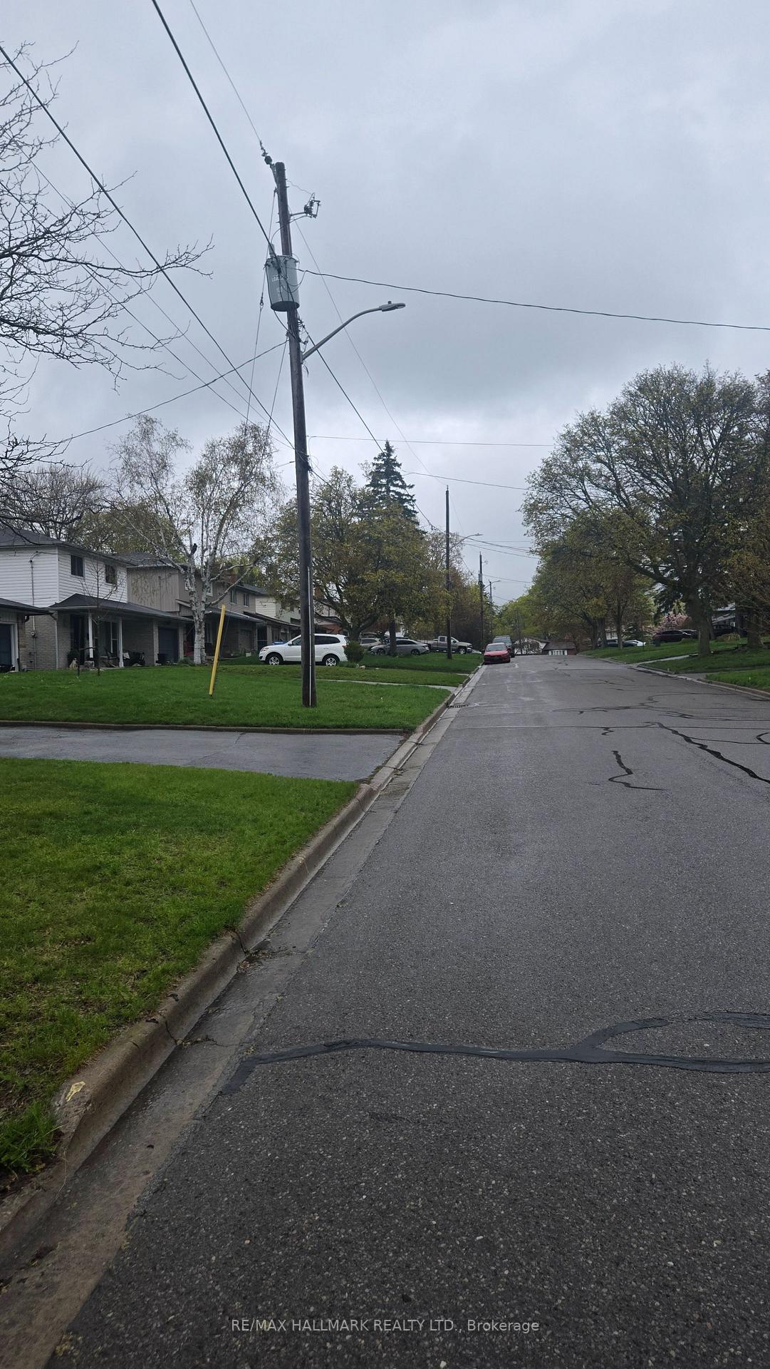 Photo 32 of Unit Lower Level, 106 Springdale Crescent, Oshawa, Donevan — HOMEH