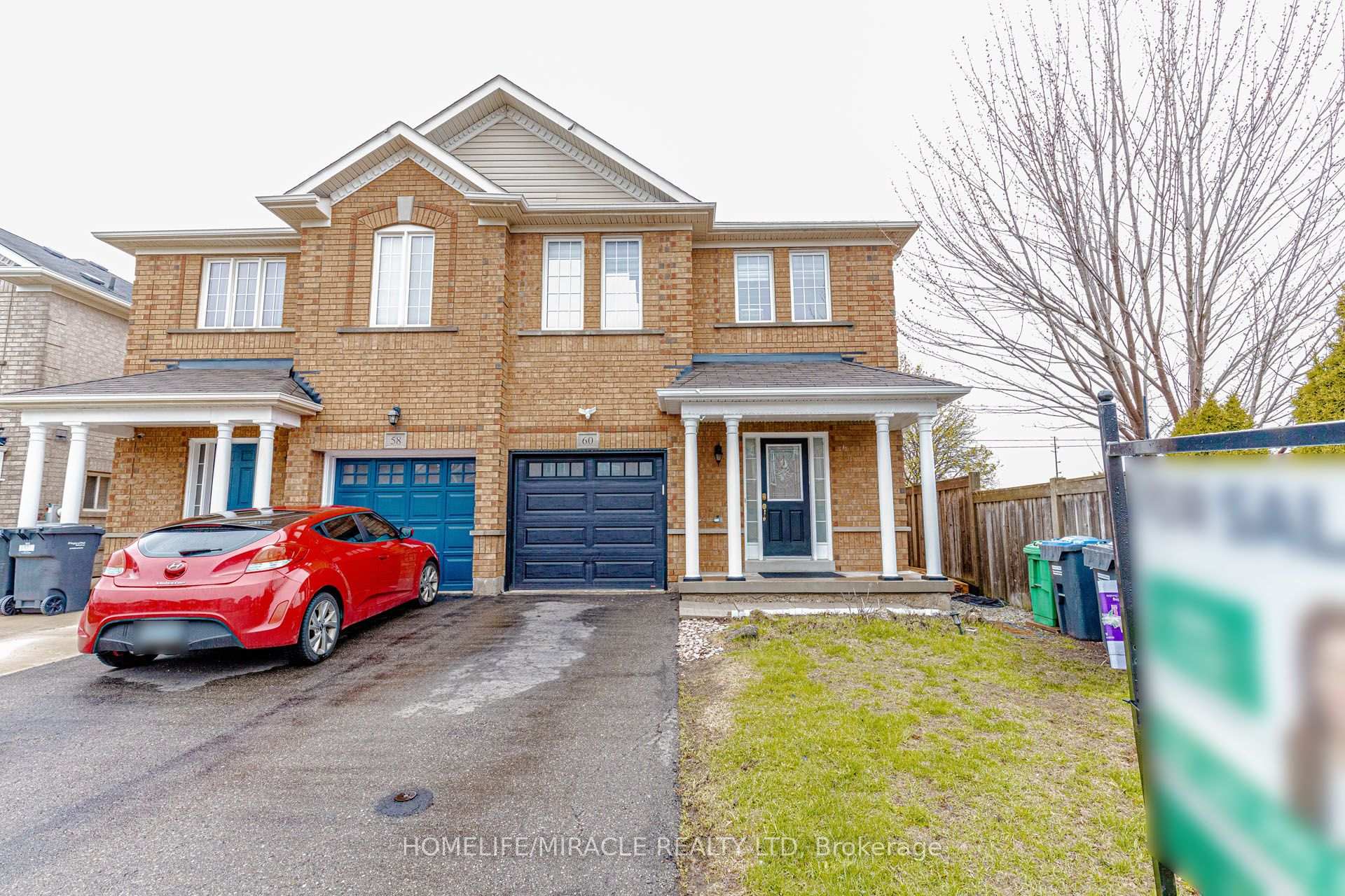 Photo 4 of 60 Bushmill Circle, Brampton, Fletcher's Meadow — HOMEH