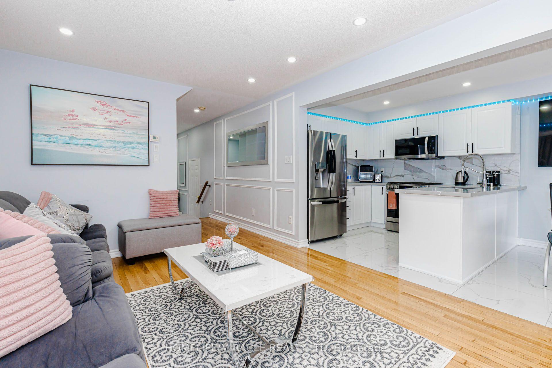 Photo 14 of 60 Bushmill Circle, Brampton, Fletcher's Meadow — HOMEH