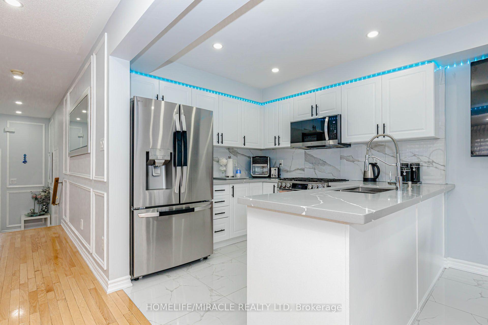 Photo 18 of 60 Bushmill Circle, Brampton, Fletcher's Meadow — HOMEH