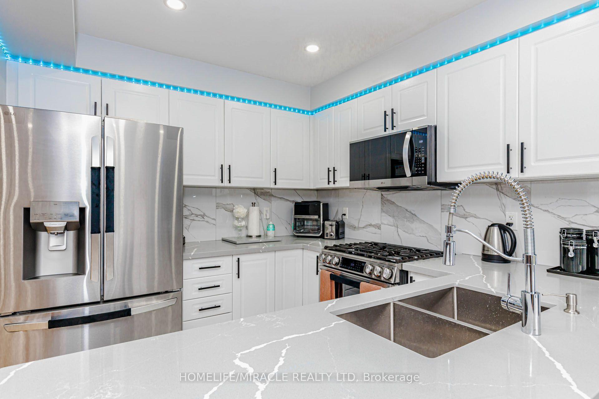 Photo 19 of 60 Bushmill Circle, Brampton, Fletcher's Meadow — HOMEH