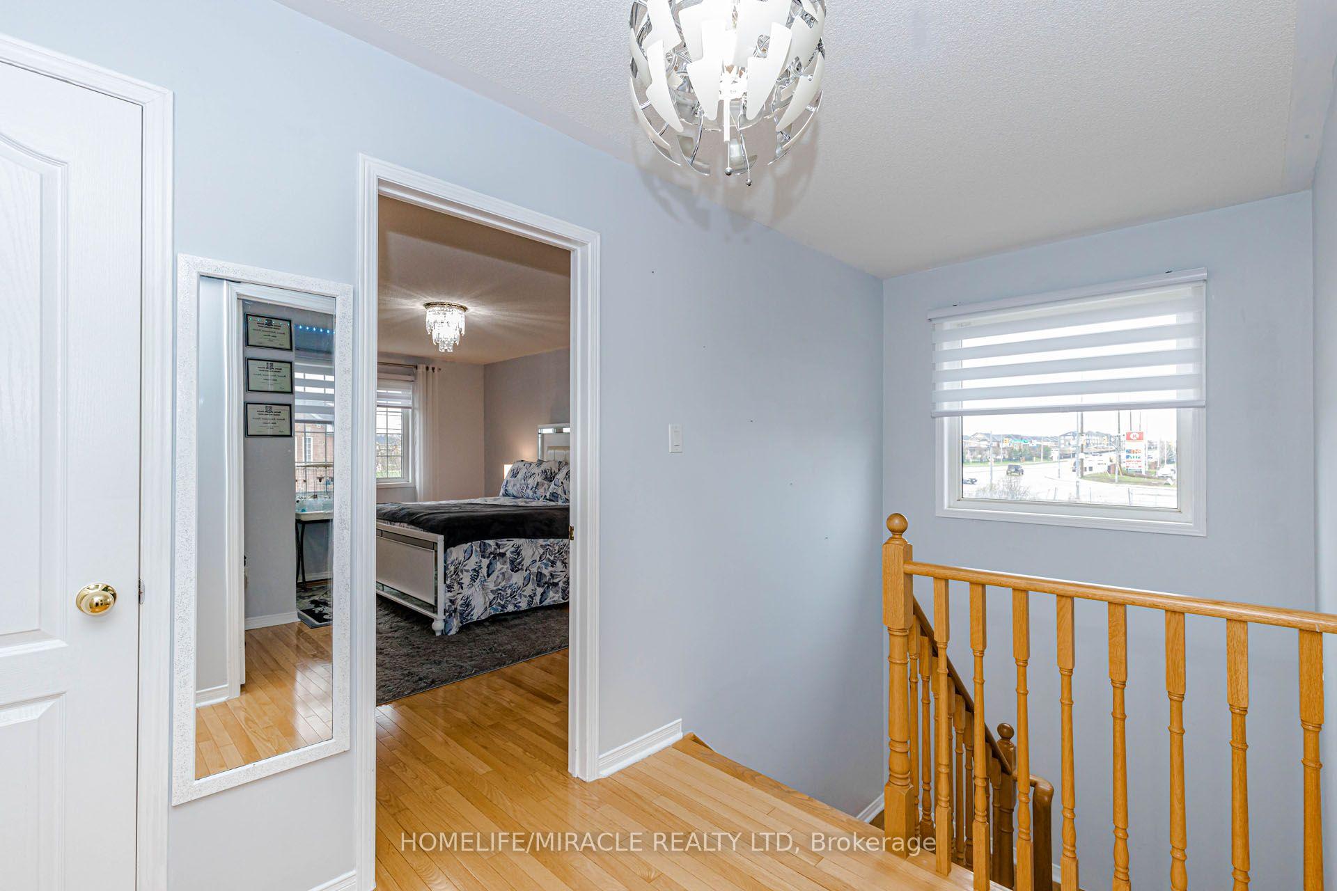 Photo 28 of 60 Bushmill Circle, Brampton, Fletcher's Meadow — HOMEH