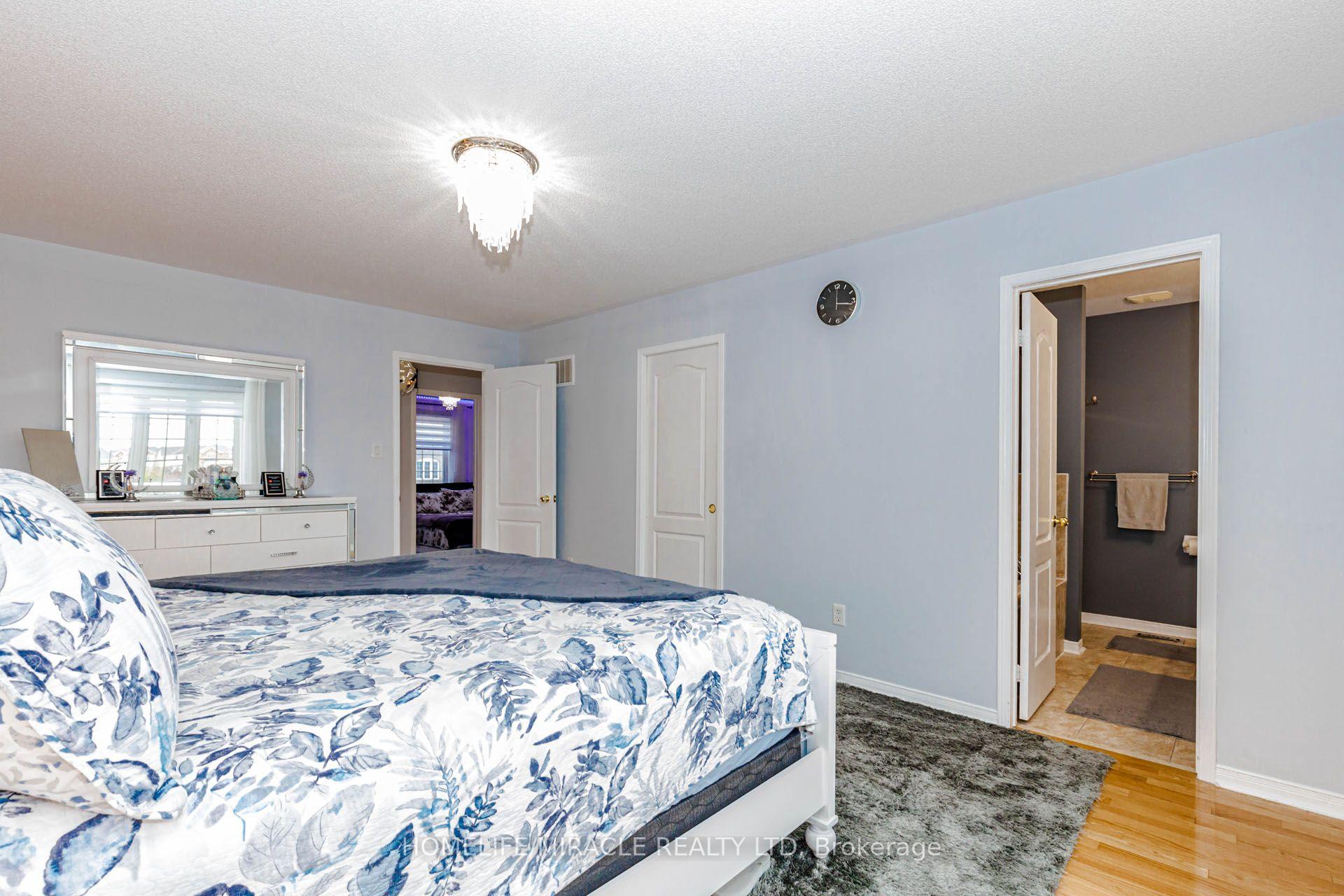 Photo 31 of 60 Bushmill Circle, Brampton, Fletcher's Meadow — HOMEH