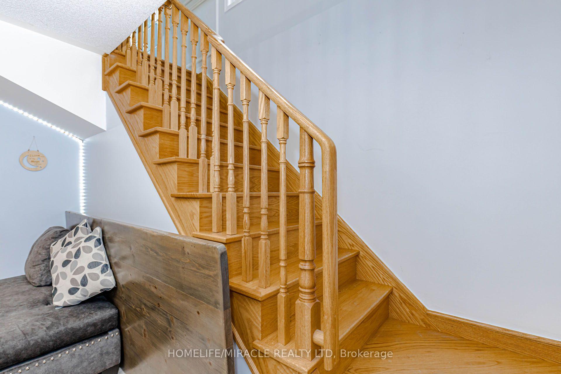 Photo 46 of 60 Bushmill Circle, Brampton, Fletcher's Meadow — HOMEH