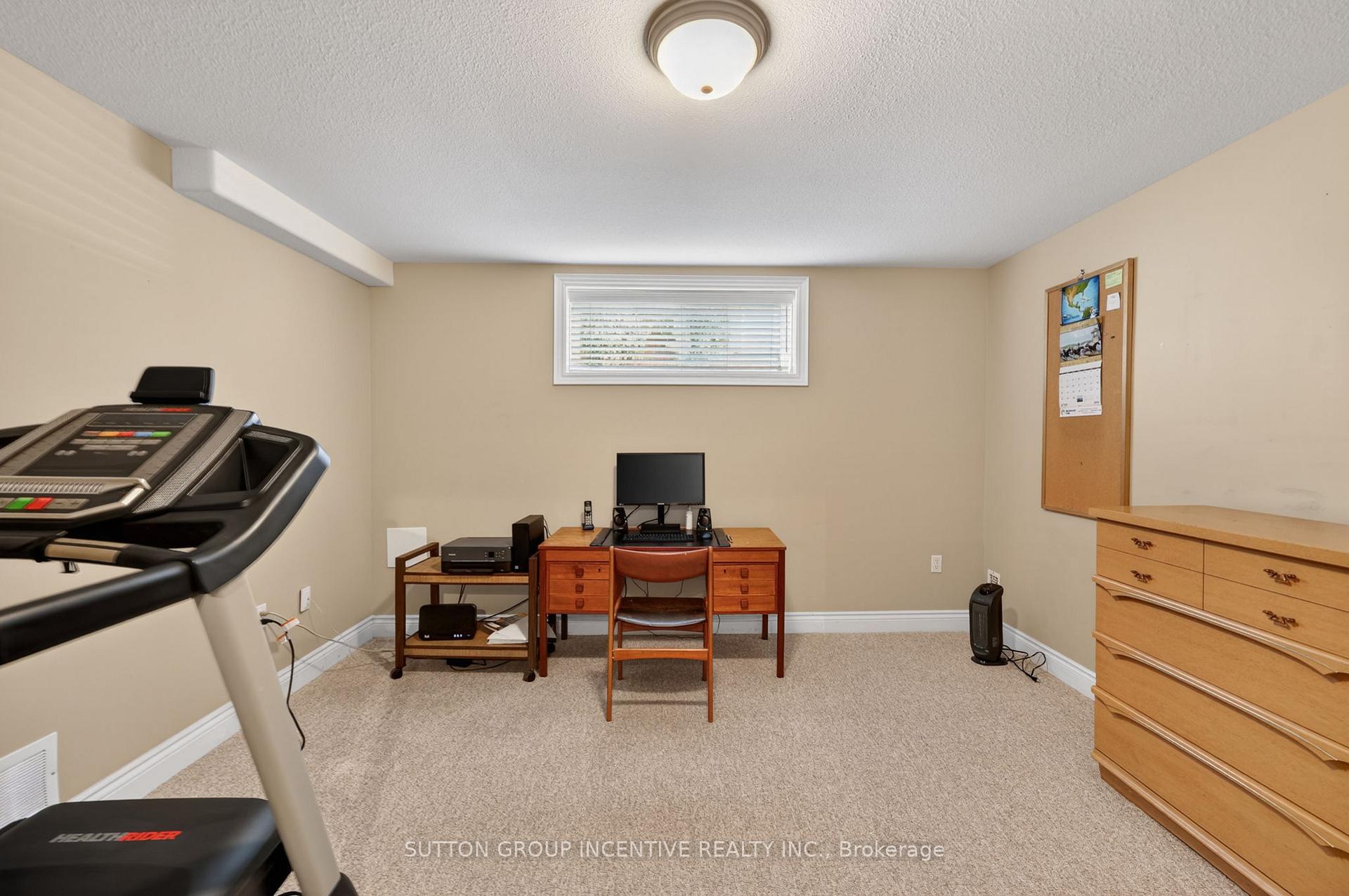 Photo 31 of 101 Lion's Gate Boulevard, Barrie, Little Lake — HOMEH