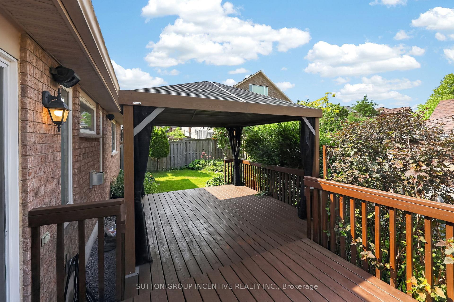 Photo 37 of 101 Lion's Gate Boulevard, Barrie, Little Lake — HOMEH