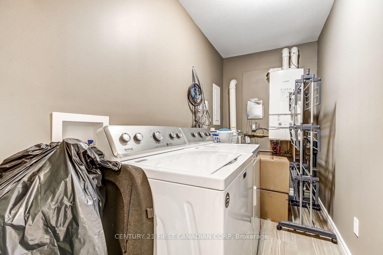 Photo 14 of 40-42 Locust Street, St. Thomas — HOMEH