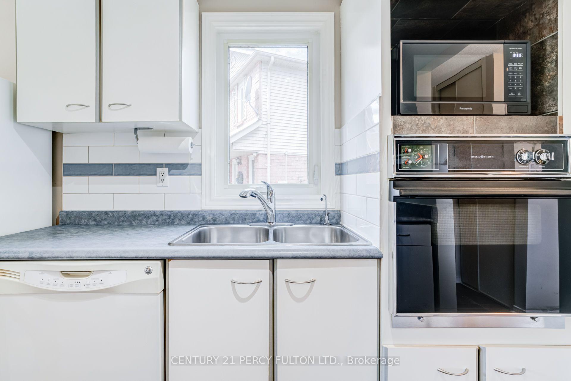 Photo 15 of 1391 Anton Square, Pickering, Liverpool — HOMEH