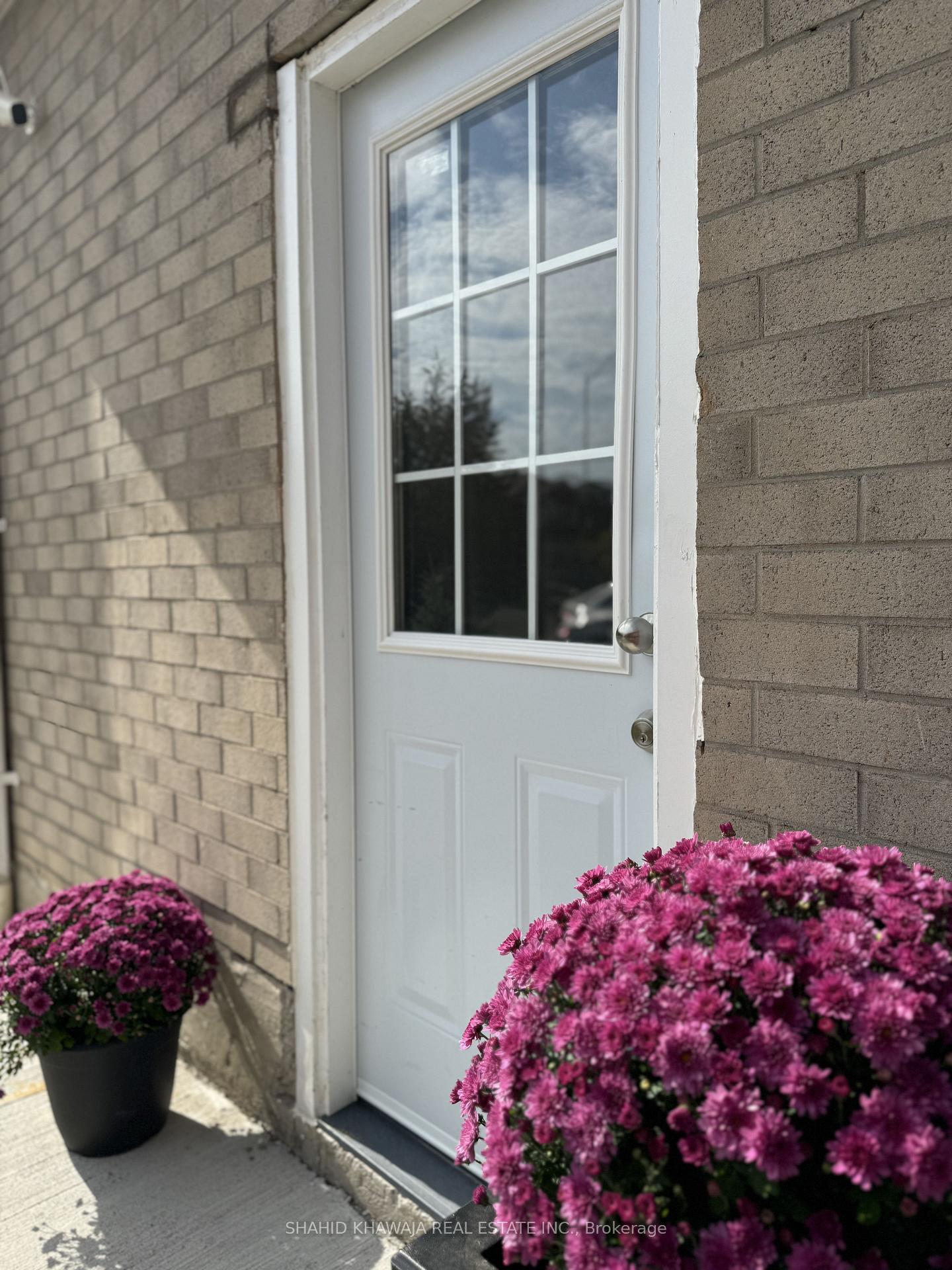 Photo 3 of Unit Bsmt, 5365 Fallingbrook Drive, Mississauga, East Credit — HOMEH
