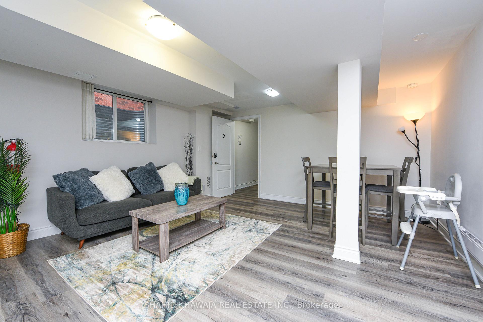 Photo 5 of Unit Bsmt, 5365 Fallingbrook Drive, Mississauga, East Credit — HOMEH
