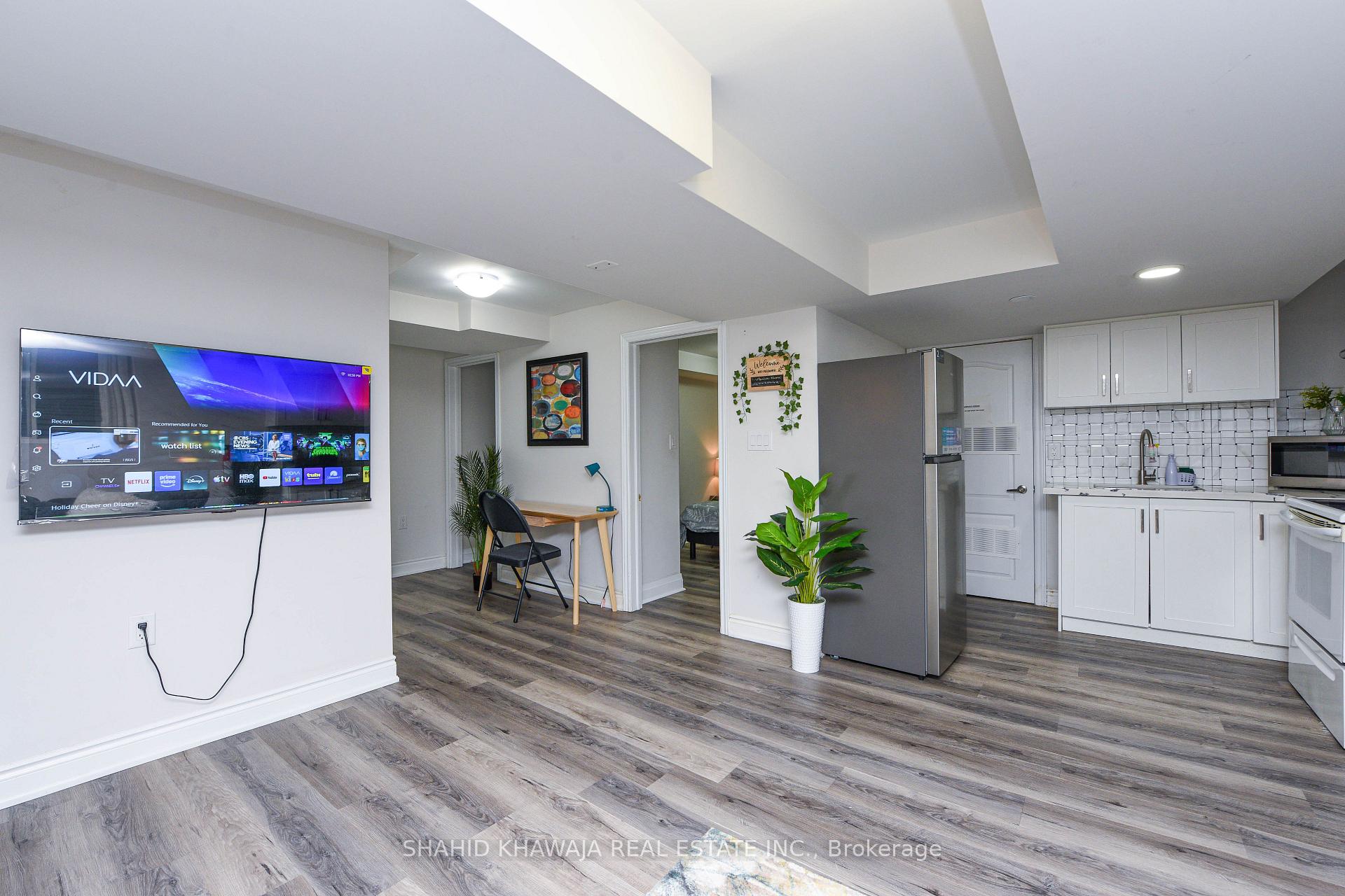 Photo 7 of Unit Bsmt, 5365 Fallingbrook Drive, Mississauga, East Credit — HOMEH