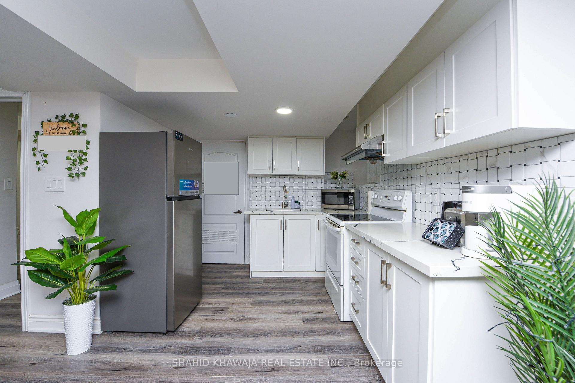 Photo 8 of Unit Bsmt, 5365 Fallingbrook Drive, Mississauga, East Credit — HOMEH