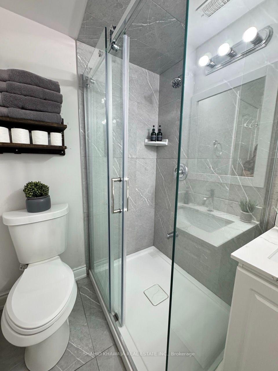 Photo 15 of Unit Bsmt, 5365 Fallingbrook Drive, Mississauga, East Credit — HOMEH