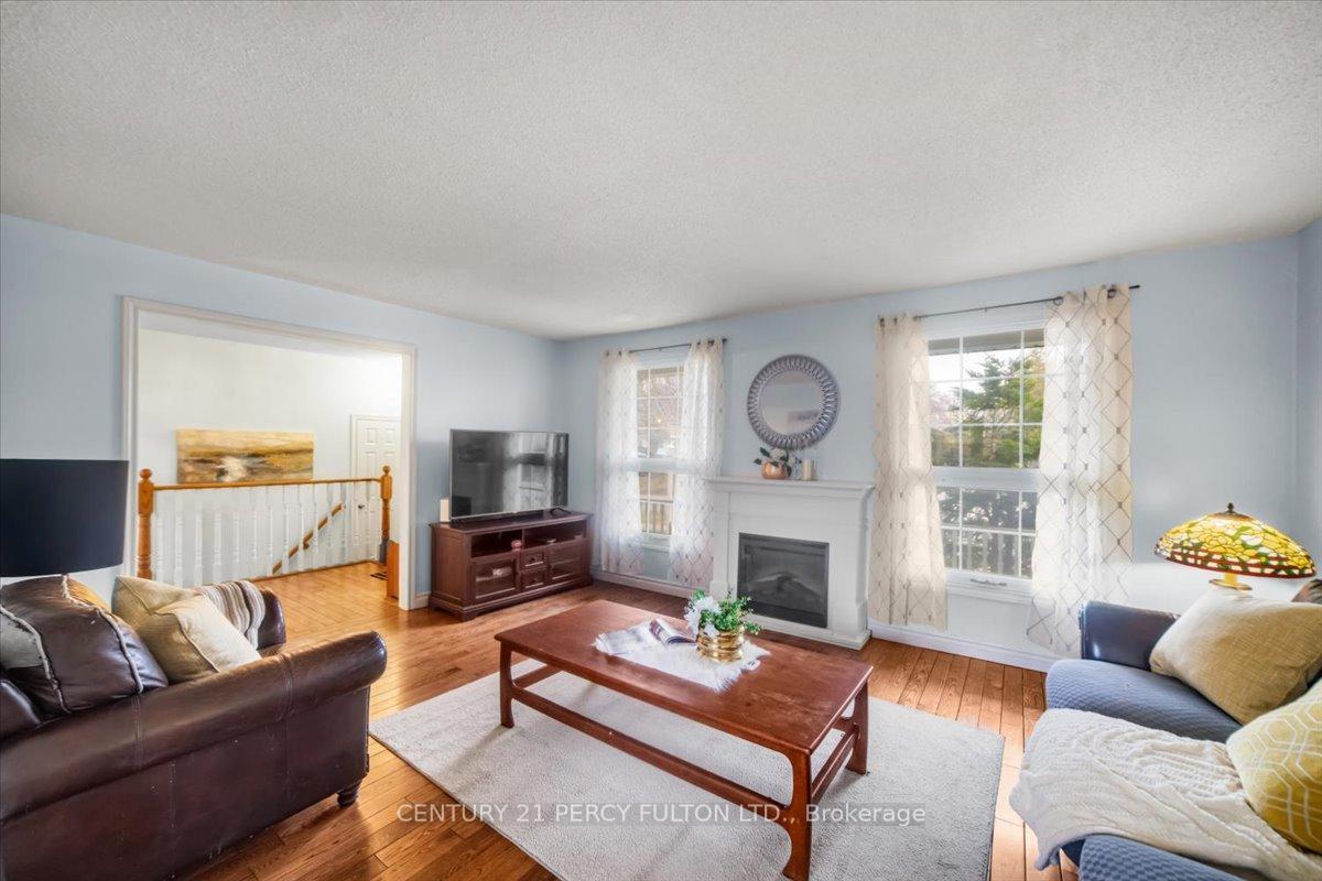 Photo 11 of 5 Durham Street, Clarington, Bowmanville — HOMEH