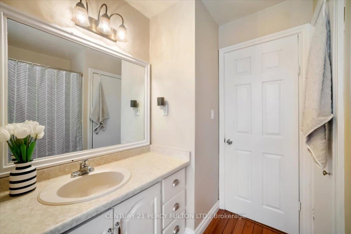 Photo 21 of 5 Durham Street, Clarington, Bowmanville — HOMEH