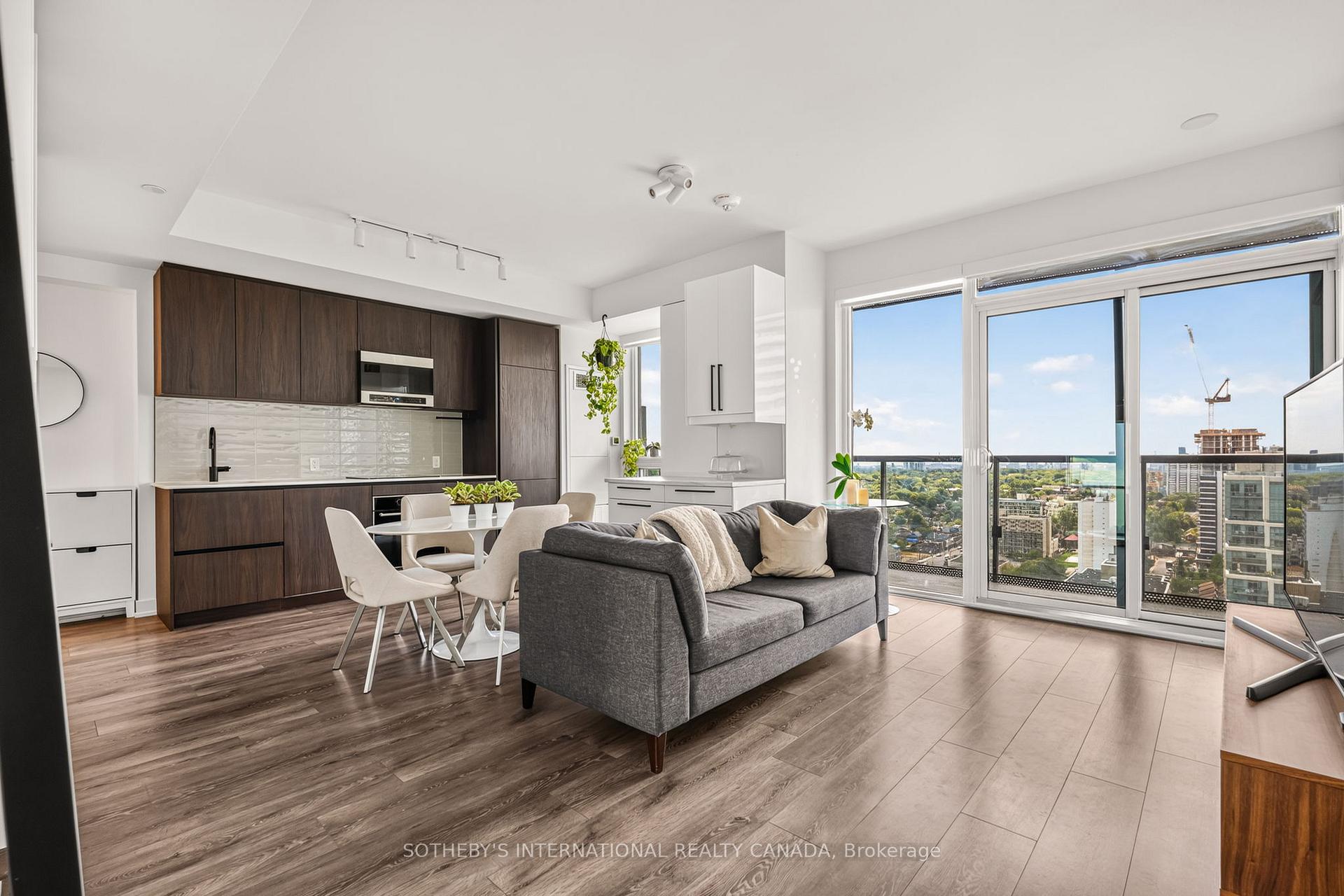 Photo 1 of Unit 2302, 127 Broadway Avenue, Toronto, Mount Pleasant West — HOMEH