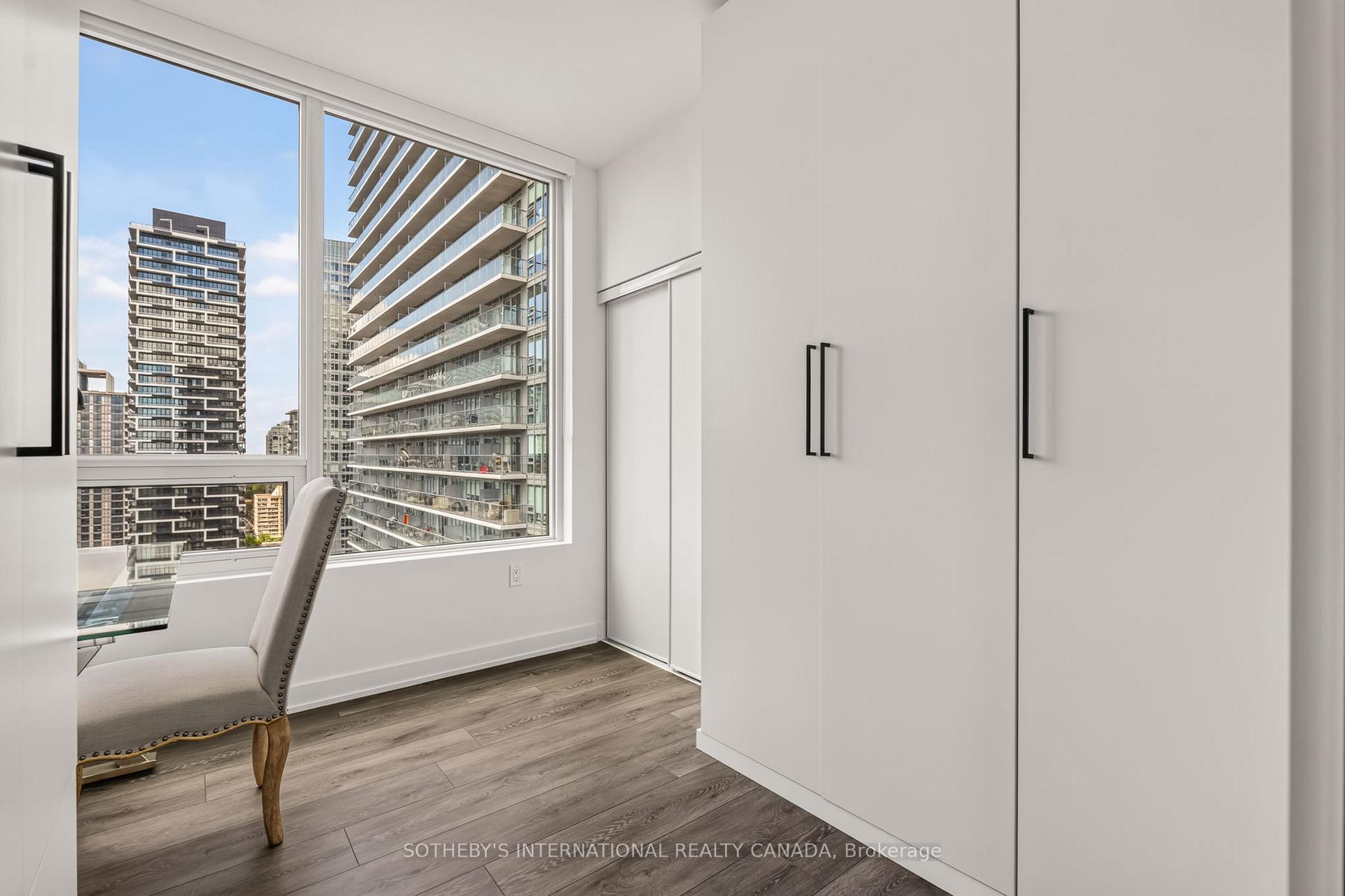 Photo 7 of Unit 2302, 127 Broadway Avenue, Toronto, Mount Pleasant West — HOMEH