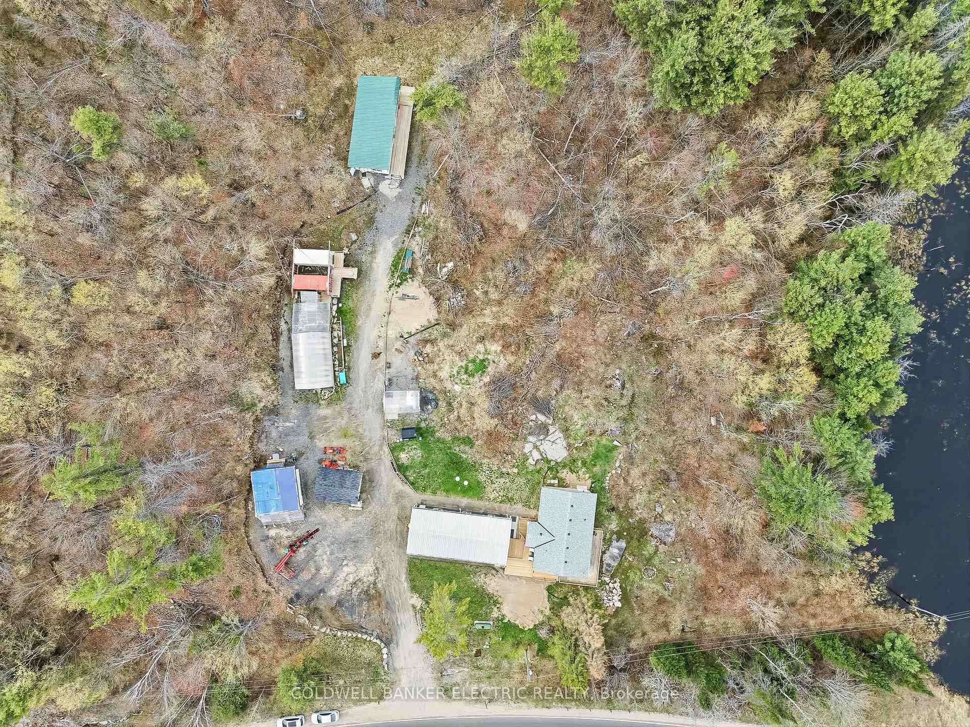 Photo 35 of 1211 Gelert Road, Minden Hills, Snowdon — HOMEH