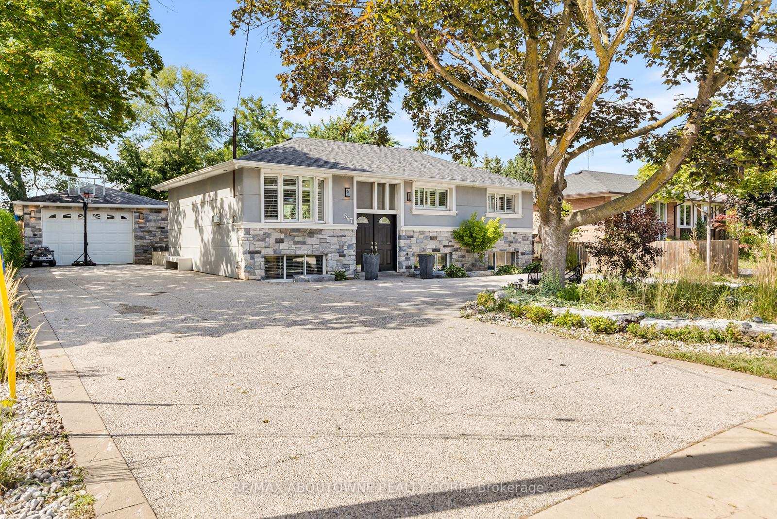 Photo 38 of 547 Pinegrove Road, Oakville, West — HOMEH