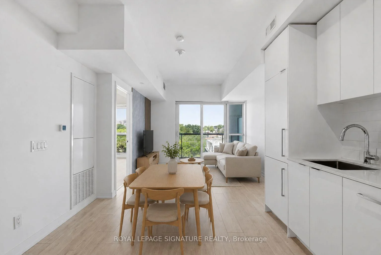 Photo 1 of Unit 503, 181 Sheppard Avenue E, North York, Willowdale East — HOMEH