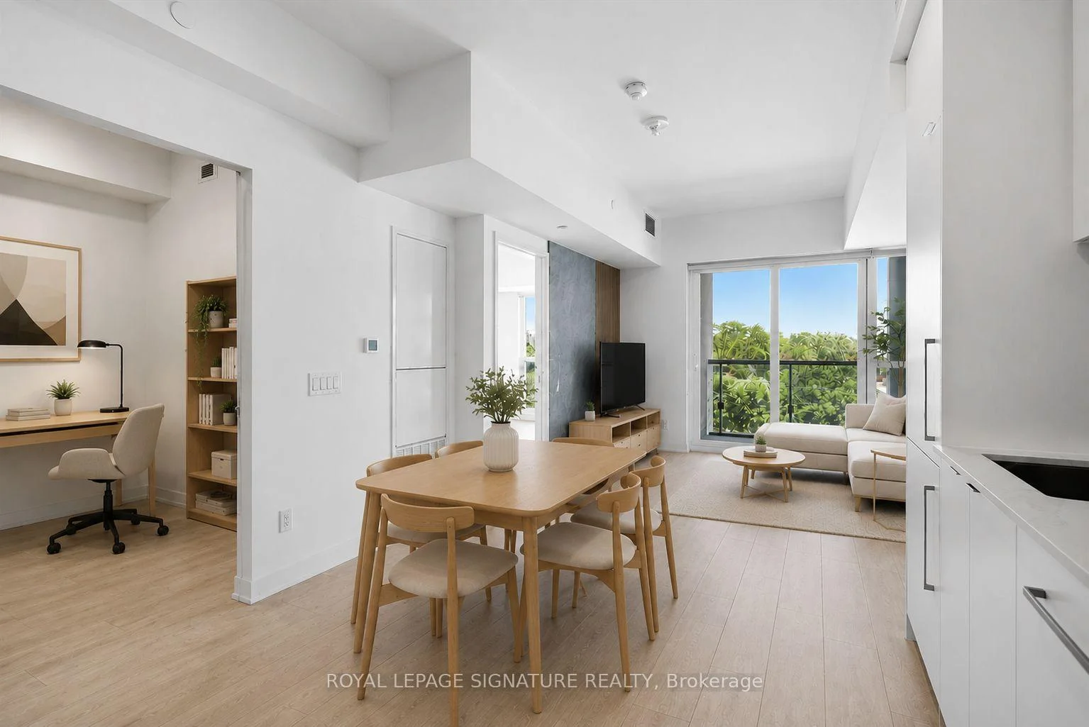 Photo 13 of Unit 503, 181 Sheppard Avenue E, North York, Willowdale East — HOMEH