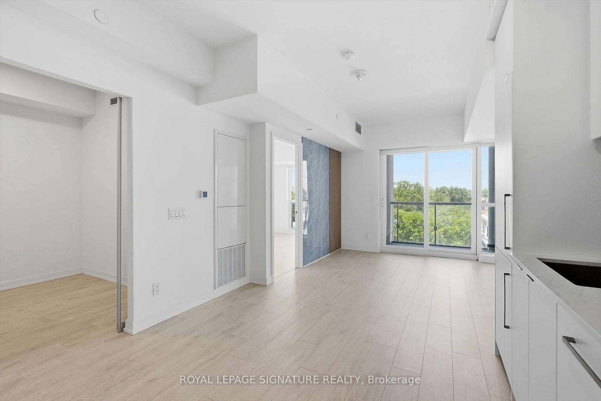 Photo 16 of Unit 503, 181 Sheppard Avenue E, North York, Willowdale East — HOMEH