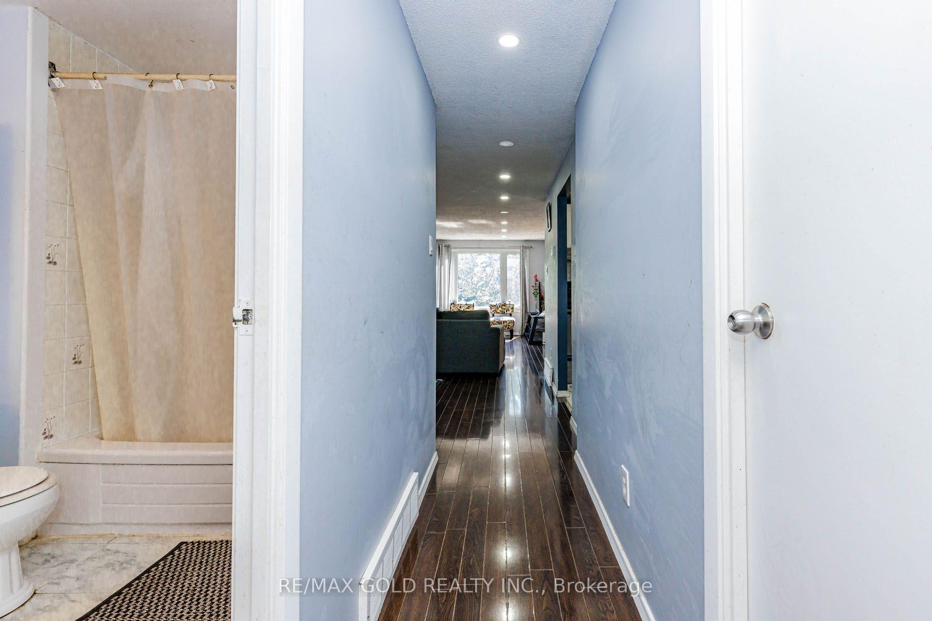 Photo 26 of 58 Homestead Place, Kitchener, Forest Heights — HOMEH